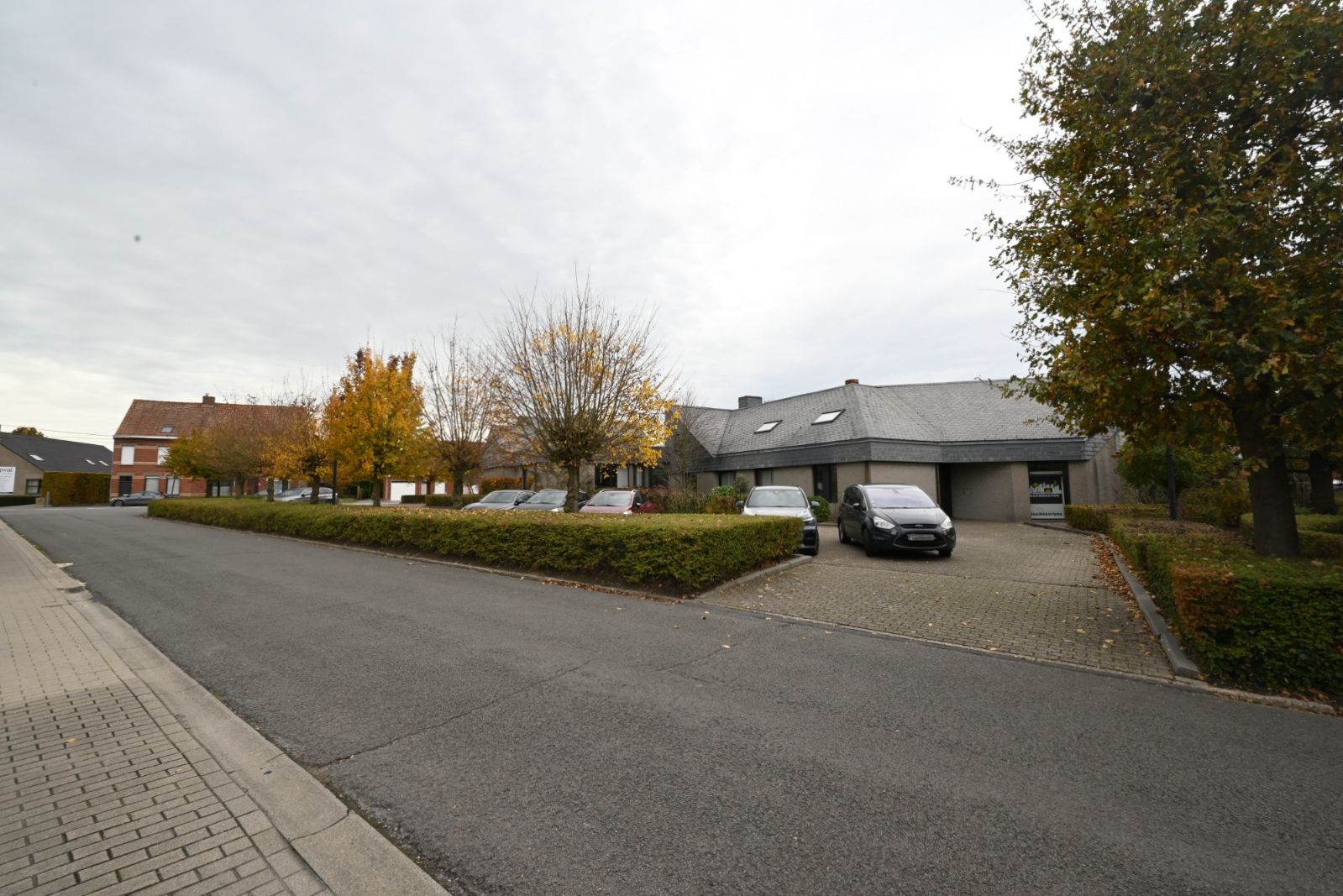 Praktijk-/ kantoorruimtes op een commerciële locatie! foto 16