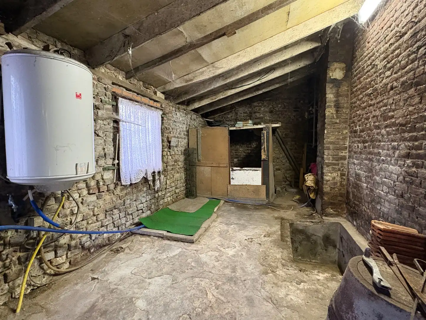 Te renoveren woning te koop aan De Gavers te Harelbeke! TOP ligging!  foto 8