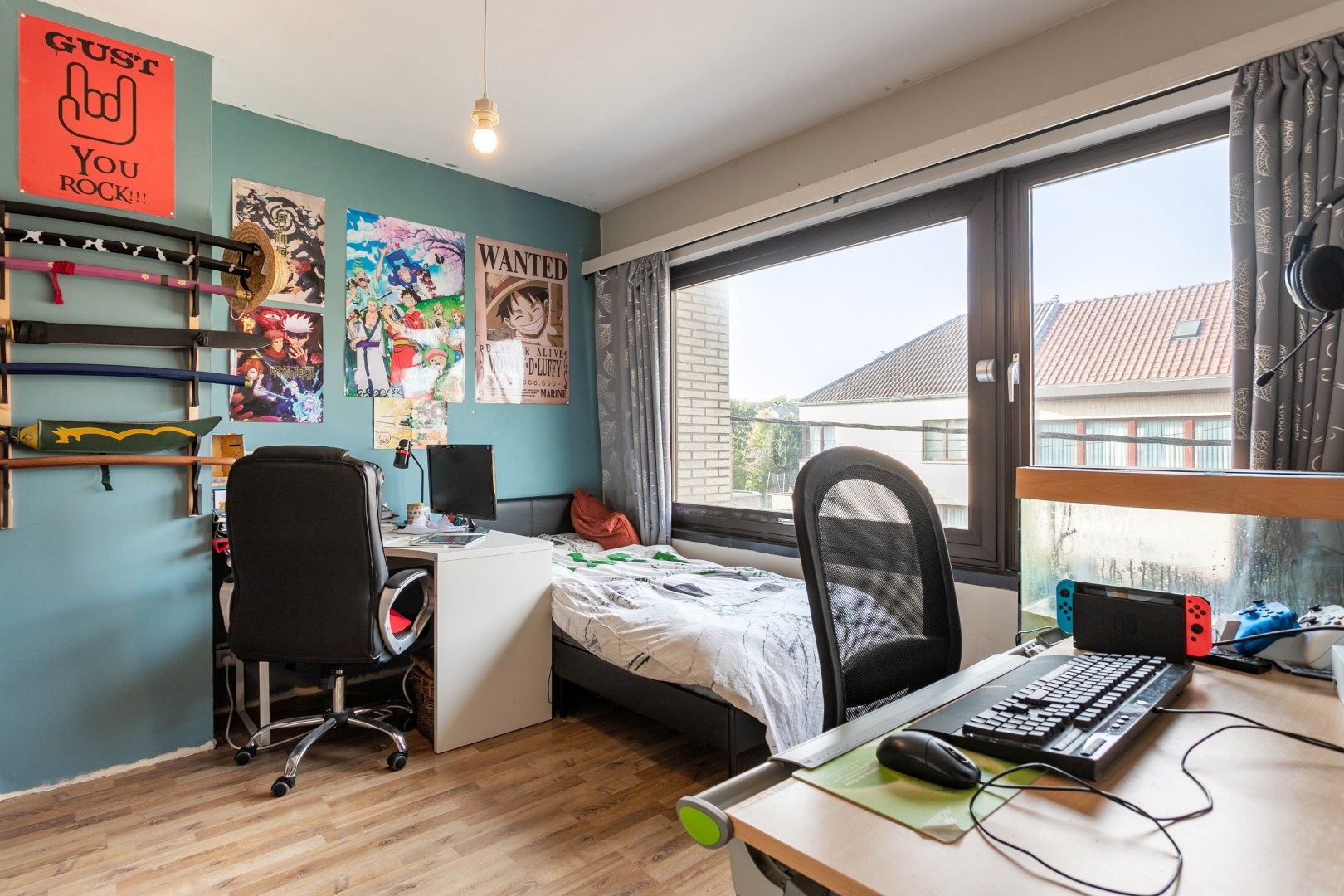 Solide woning met 6 slaapkamers, tuin en garage  foto 16