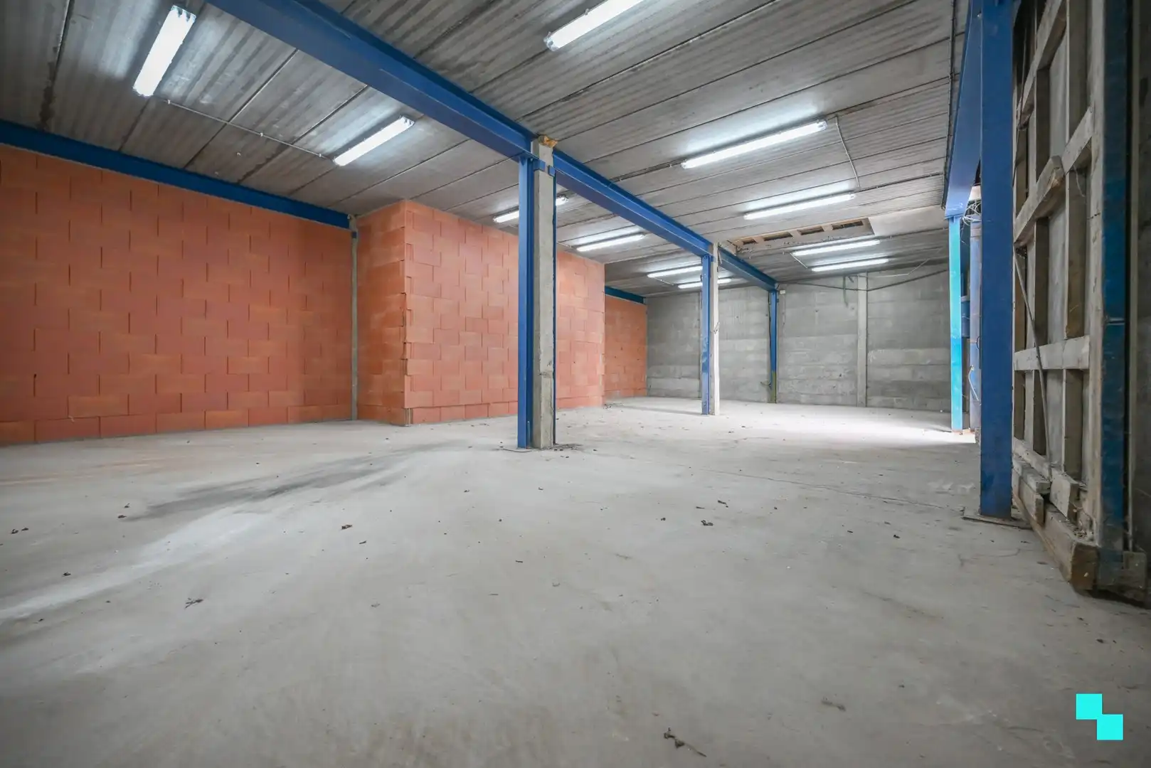 Loods van ca. 125 m² te Izegem foto 6