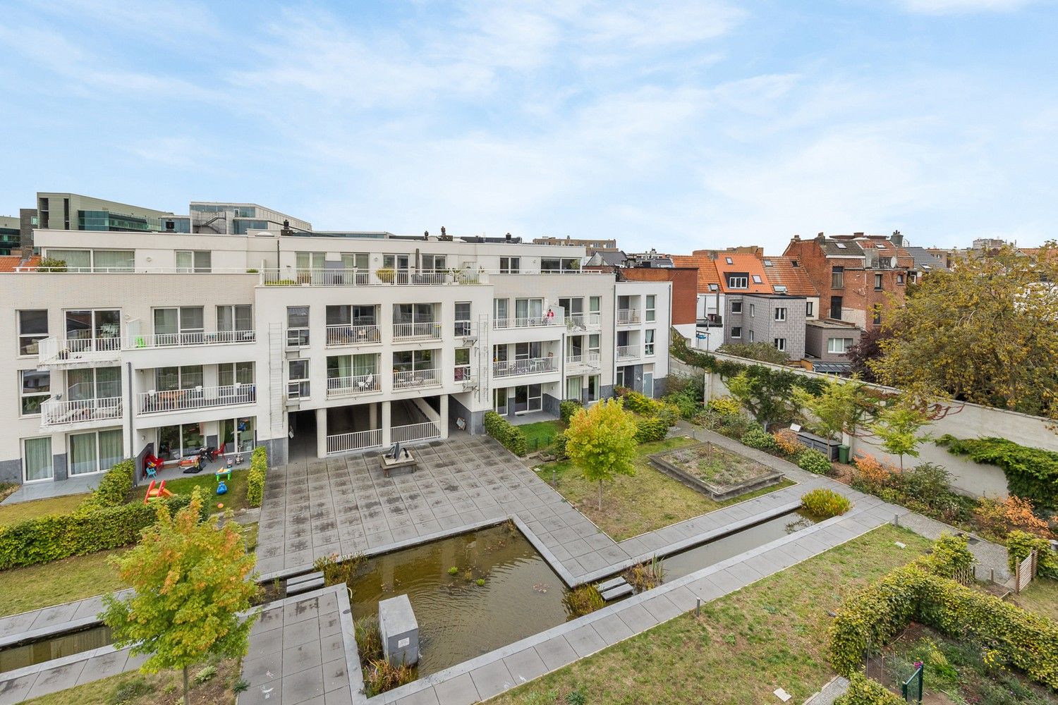 Modern 2-slaapkamerappartement van ±95m² met dubbele terrassen in hartje Berchem foto 4