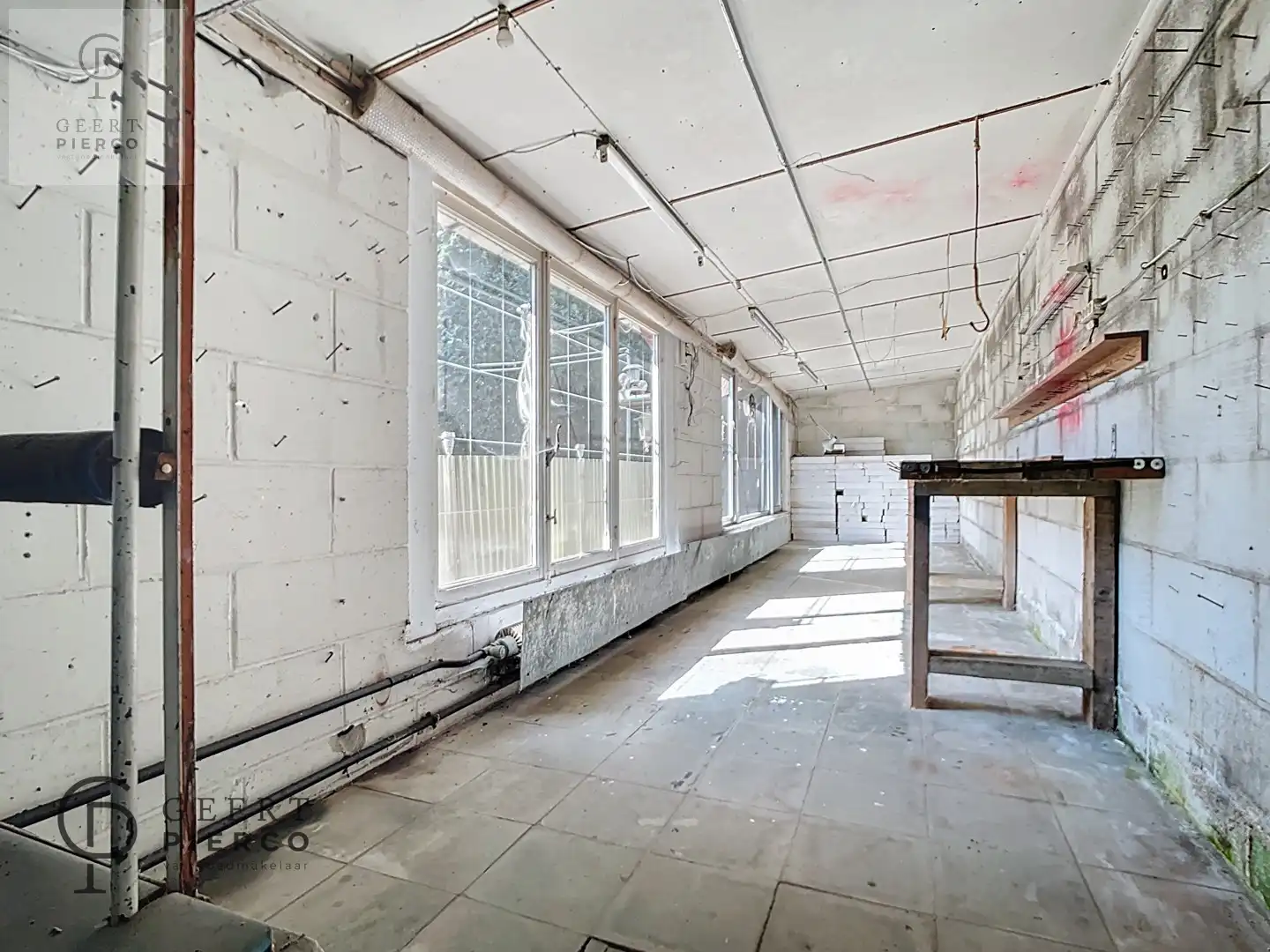 Deze te renoveren woning is gelegen in het landelijke Rumsdorp en dit op slechts enkele minuten rijden van Landen, Zoutleeuw en Tienen. foto 22