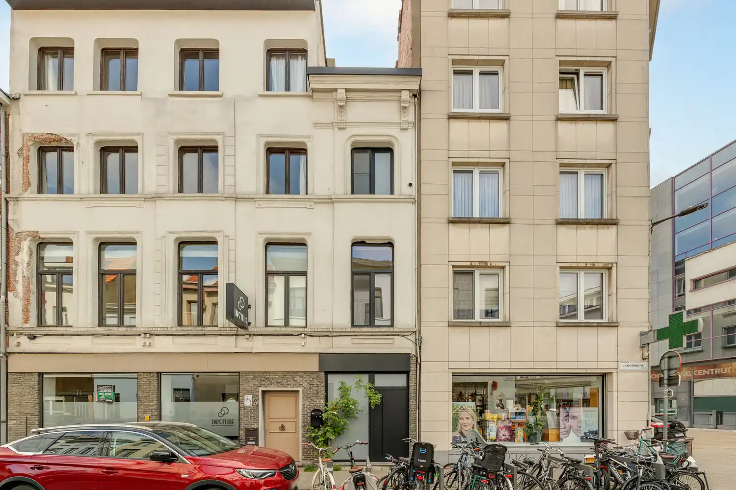 Ruime instapklare triplex (in burgerwoning 175m²) met leuke buitenruimte nabij 't Groen Kwartier in Antwerpen foto 2