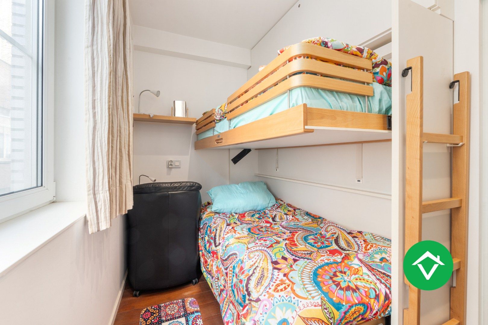 Instapklaar bemeubeld hoekappartement met 2 slaapkamers te koop in Oostende foto 14