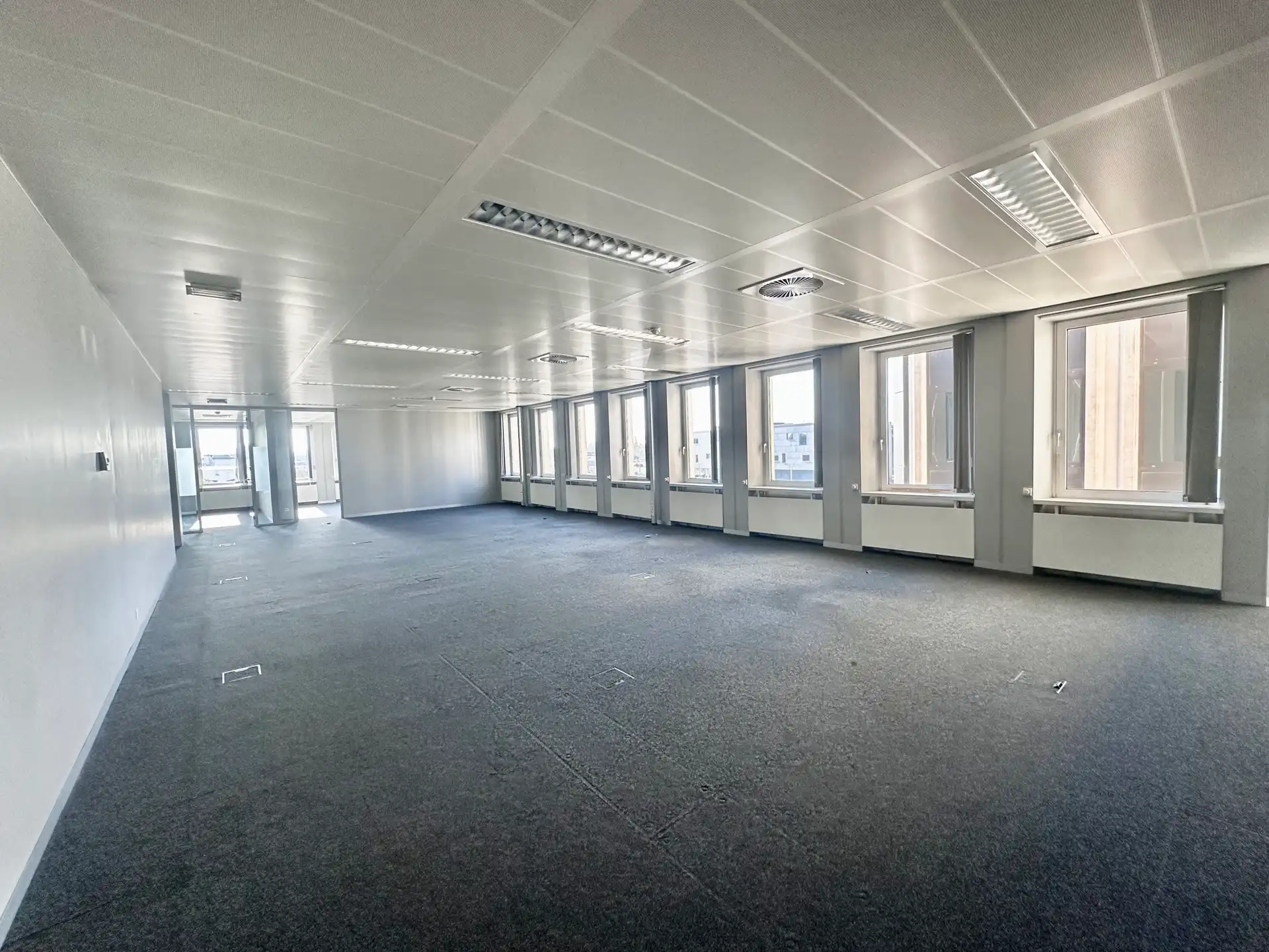 PRINS BOUDEWIJNLAAN 5: MODERNE KANTOORRUIMTES NABIJ E19 foto 4