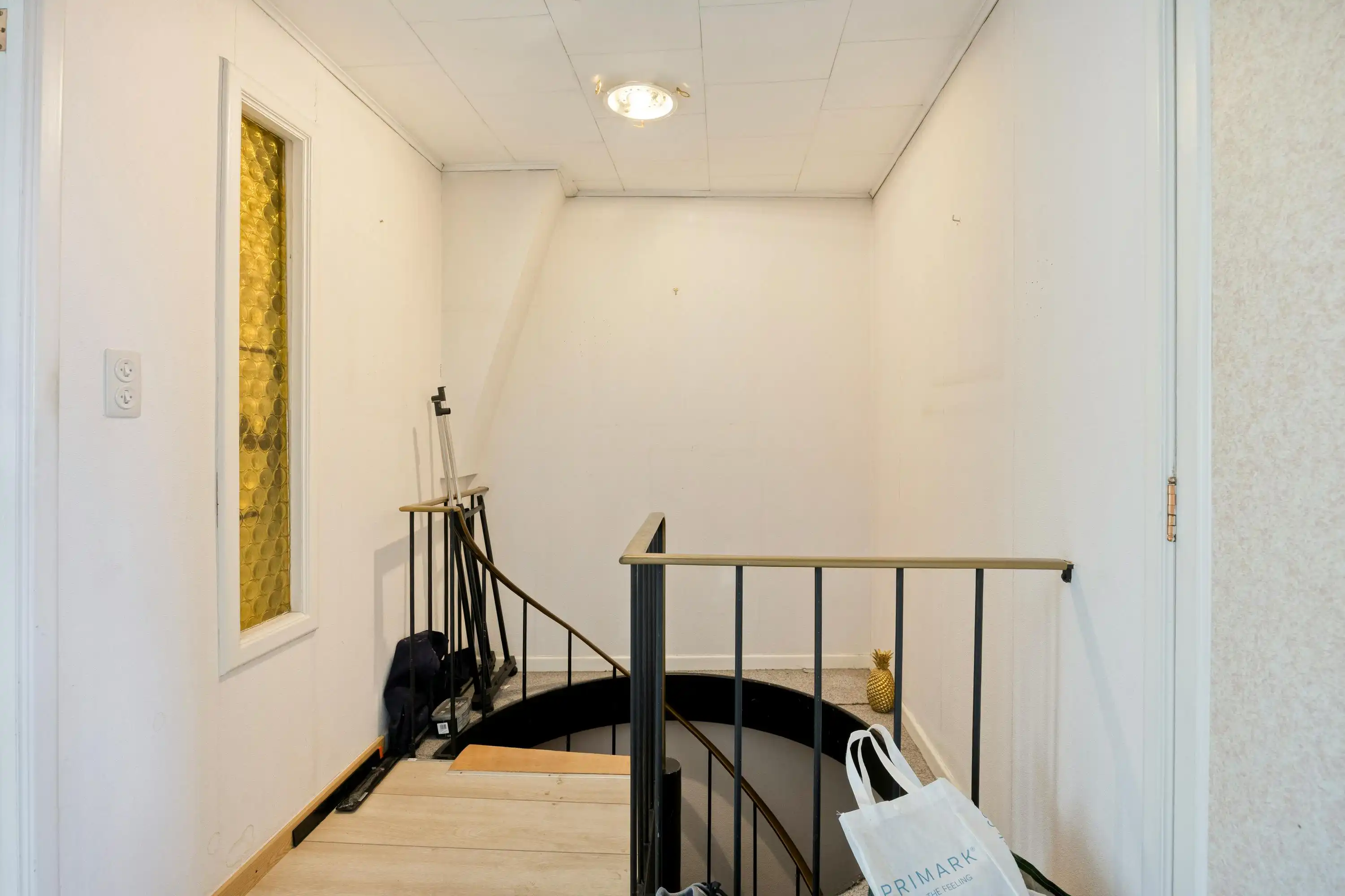 Uitzonderlijk ruime woning met garage te koop in centrum Wilrijk foto 36