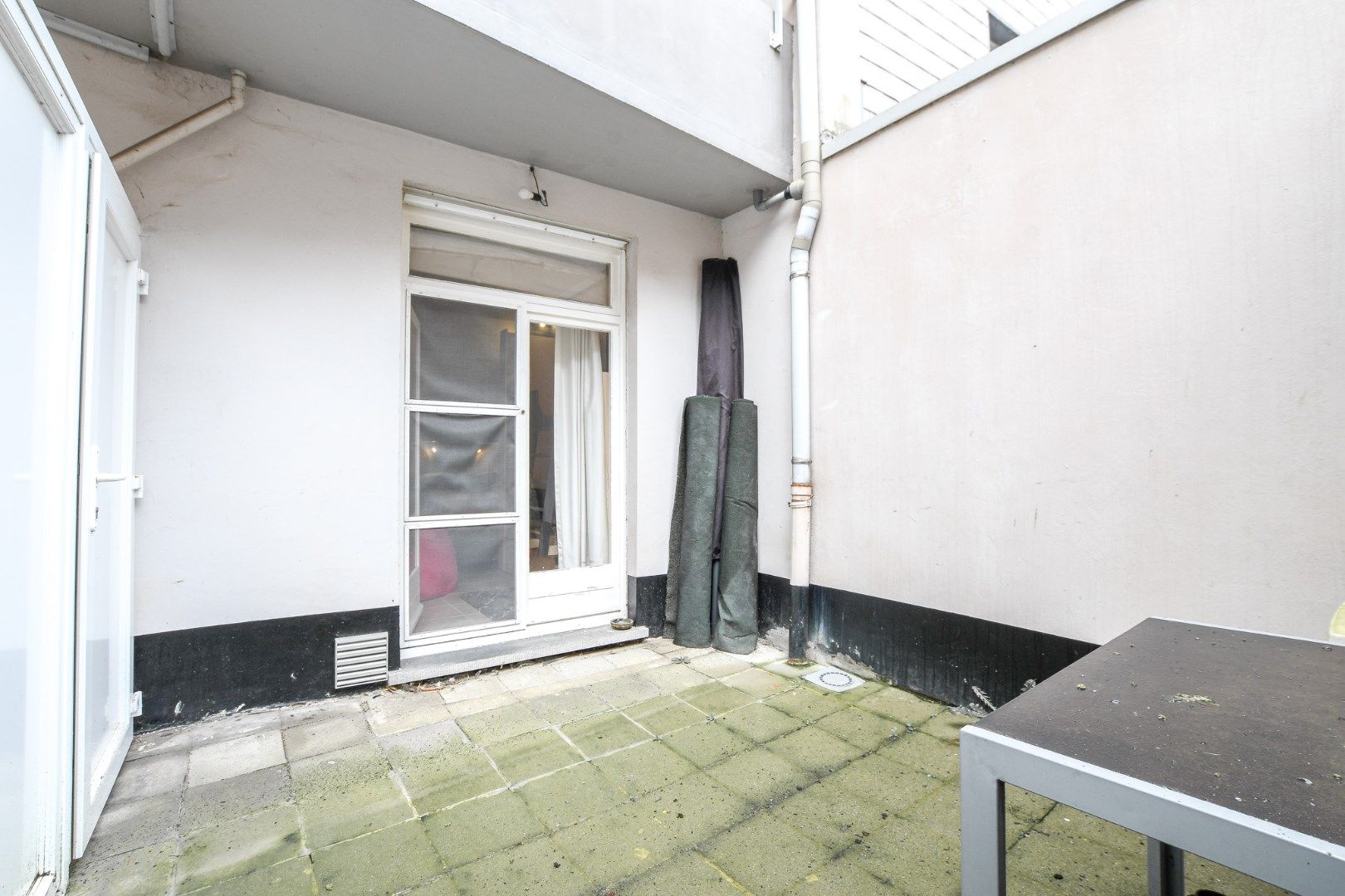 Instapklaar gelijkvloers appartement vlakbij centrum en strand!  foto 11