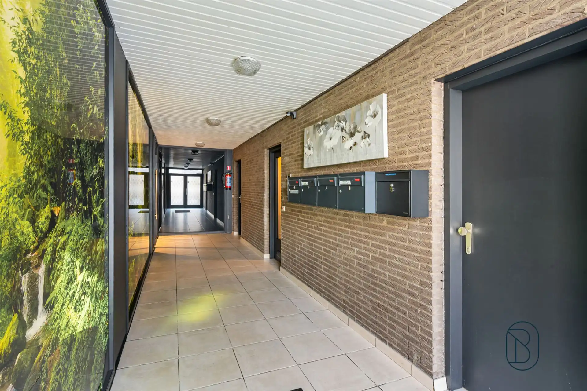Topgelegen appartement met 3 slaapkamers en ruim terras foto 5