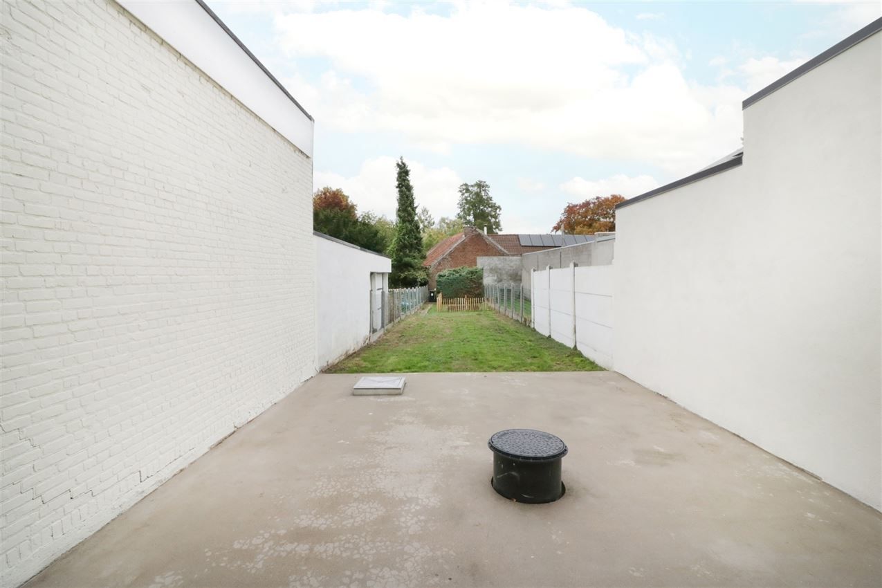 Hoogwaardig gerenoveerde stadswoning met 3slk en tuintje foto 15