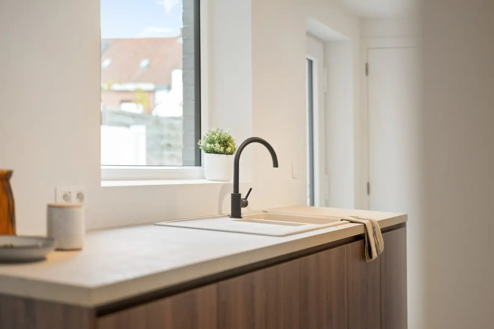 Energiezuinige woning met 3 slaapkamers en tuin met uitweg in Gullegem foto 11