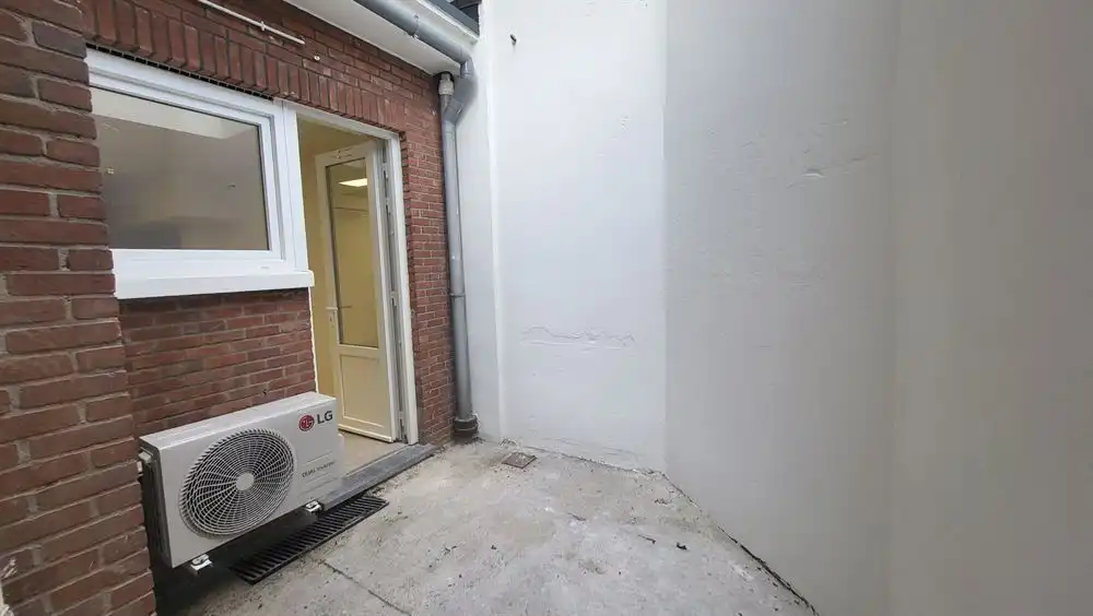 Proffesionele kantoorruimte met koer foto 12