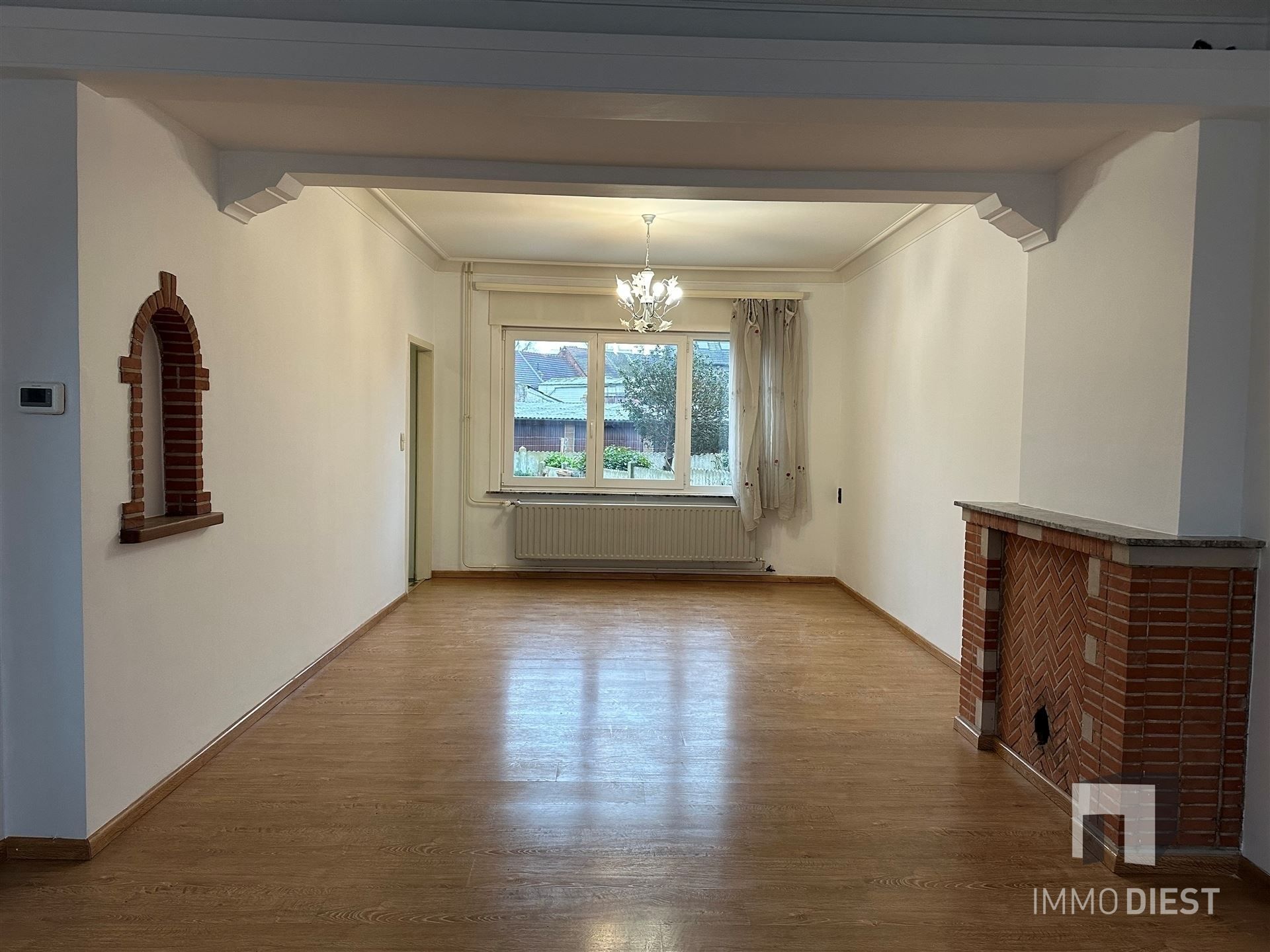Op te frissen stadswoning met 3 ruime slaapkamers, bureau of dressing foto 7