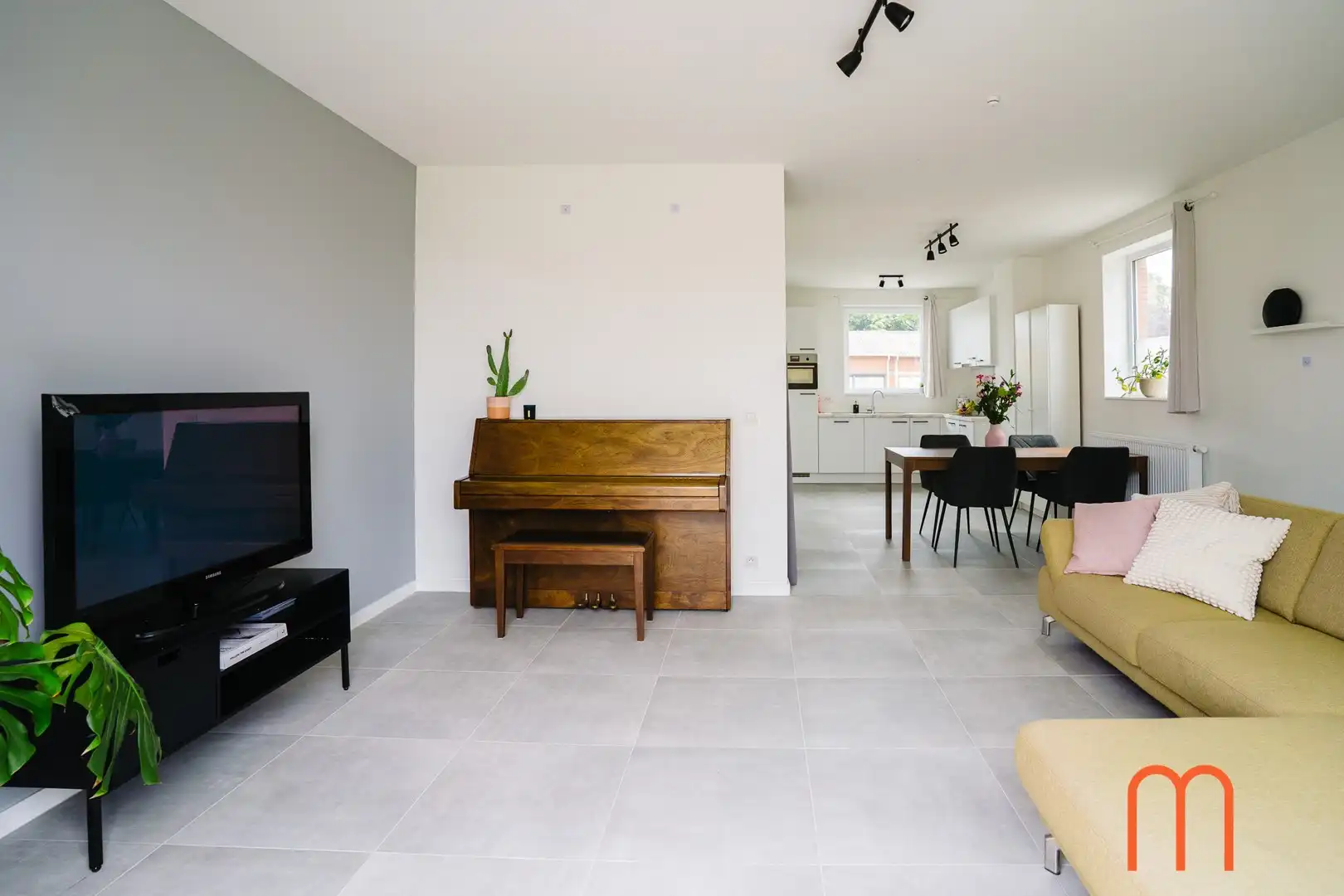 Nieuwbouwwoning te huur in Oostende – Instapklare halfopen bebouwing met 3 slaapkamers en uitbreidbare zolder foto 2