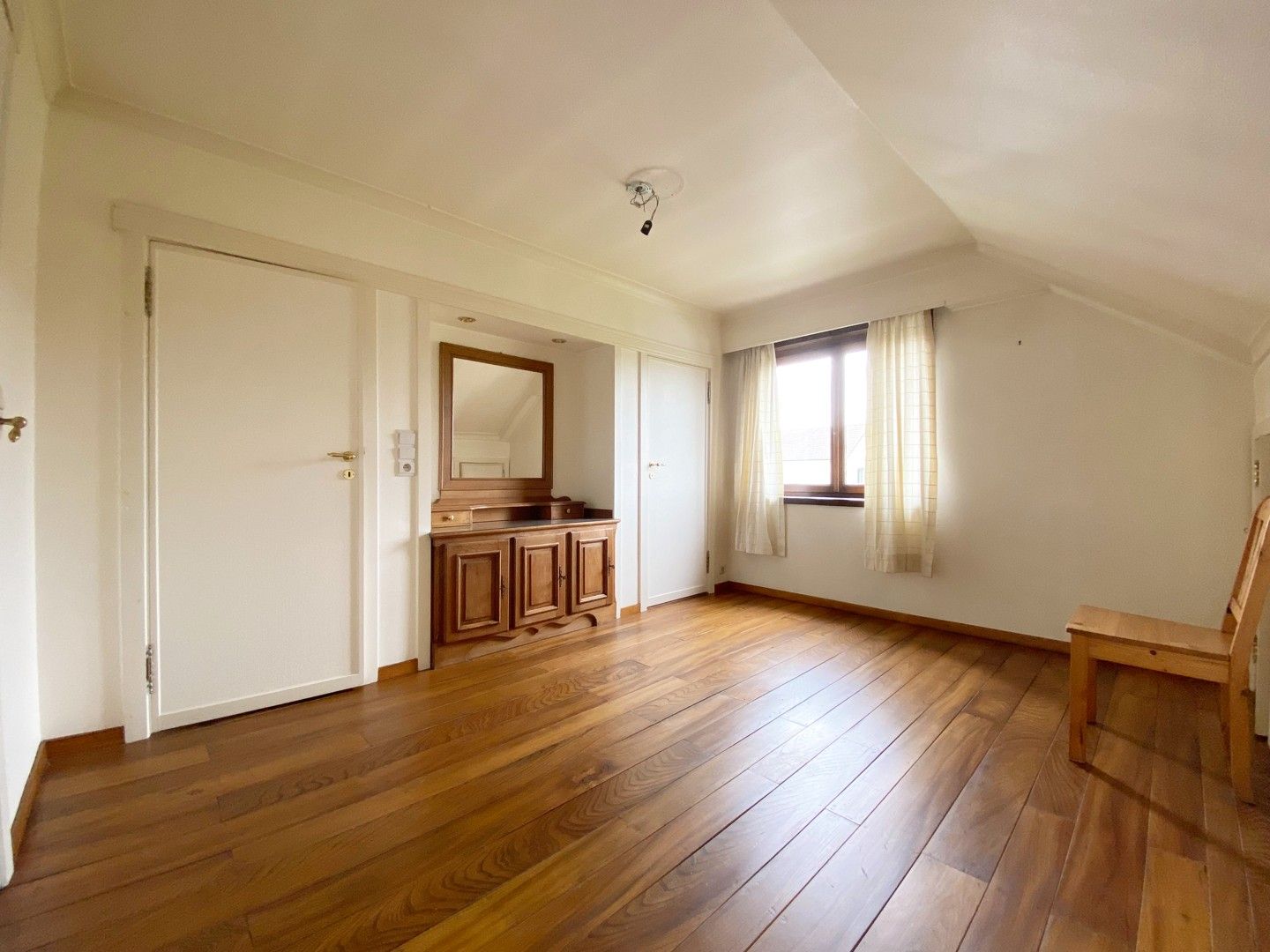 Ruime kangoeroewoning te Bilzen foto 10