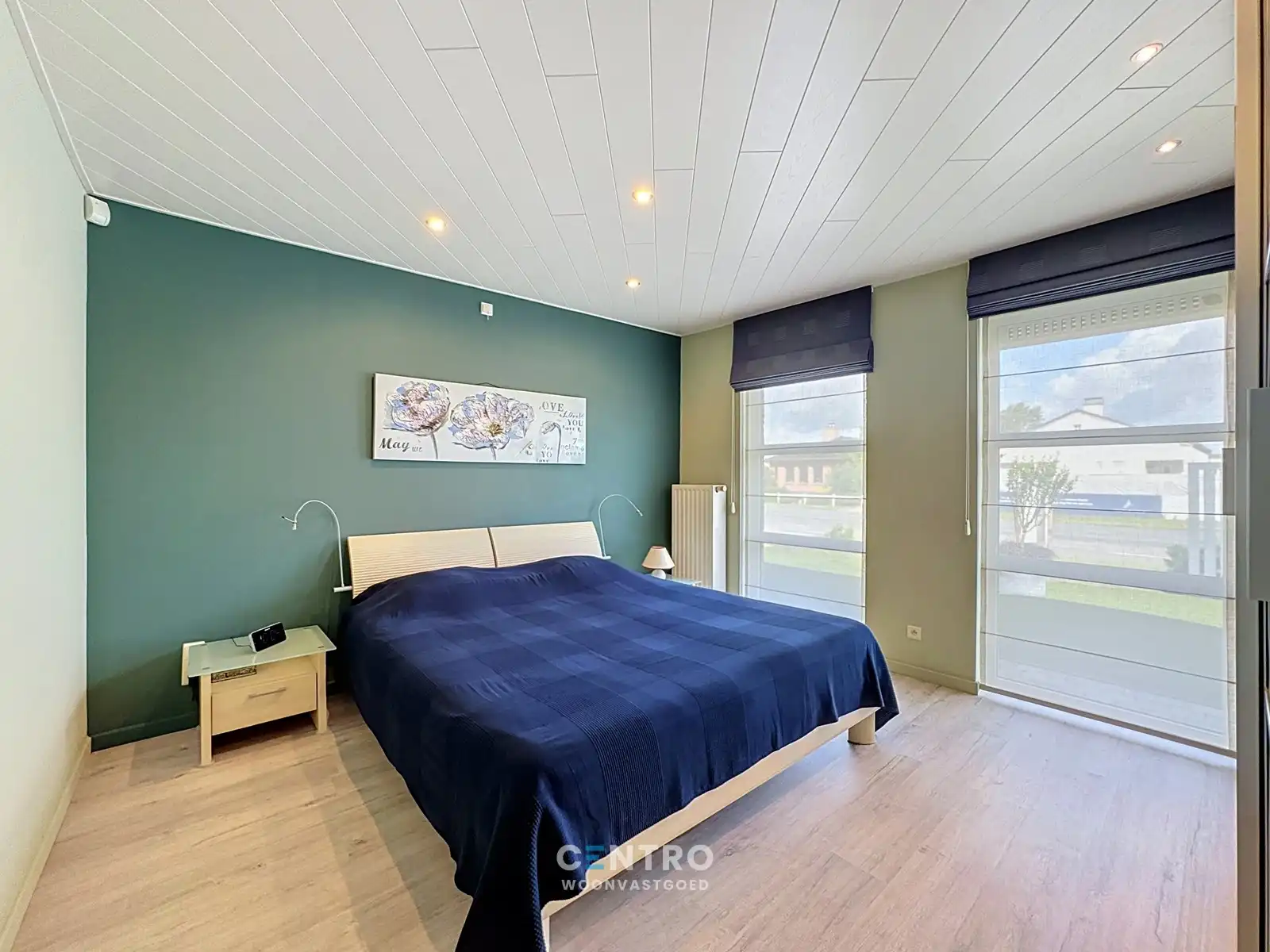 Onmiddellijk instapklare woning met 4 slpks, bureel én ZUIDger. tuin! foto 12