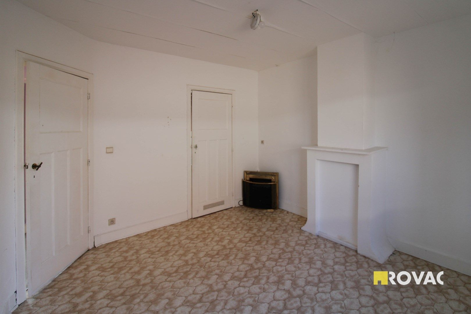 Te renoveren hoekwoning met garage! foto 7