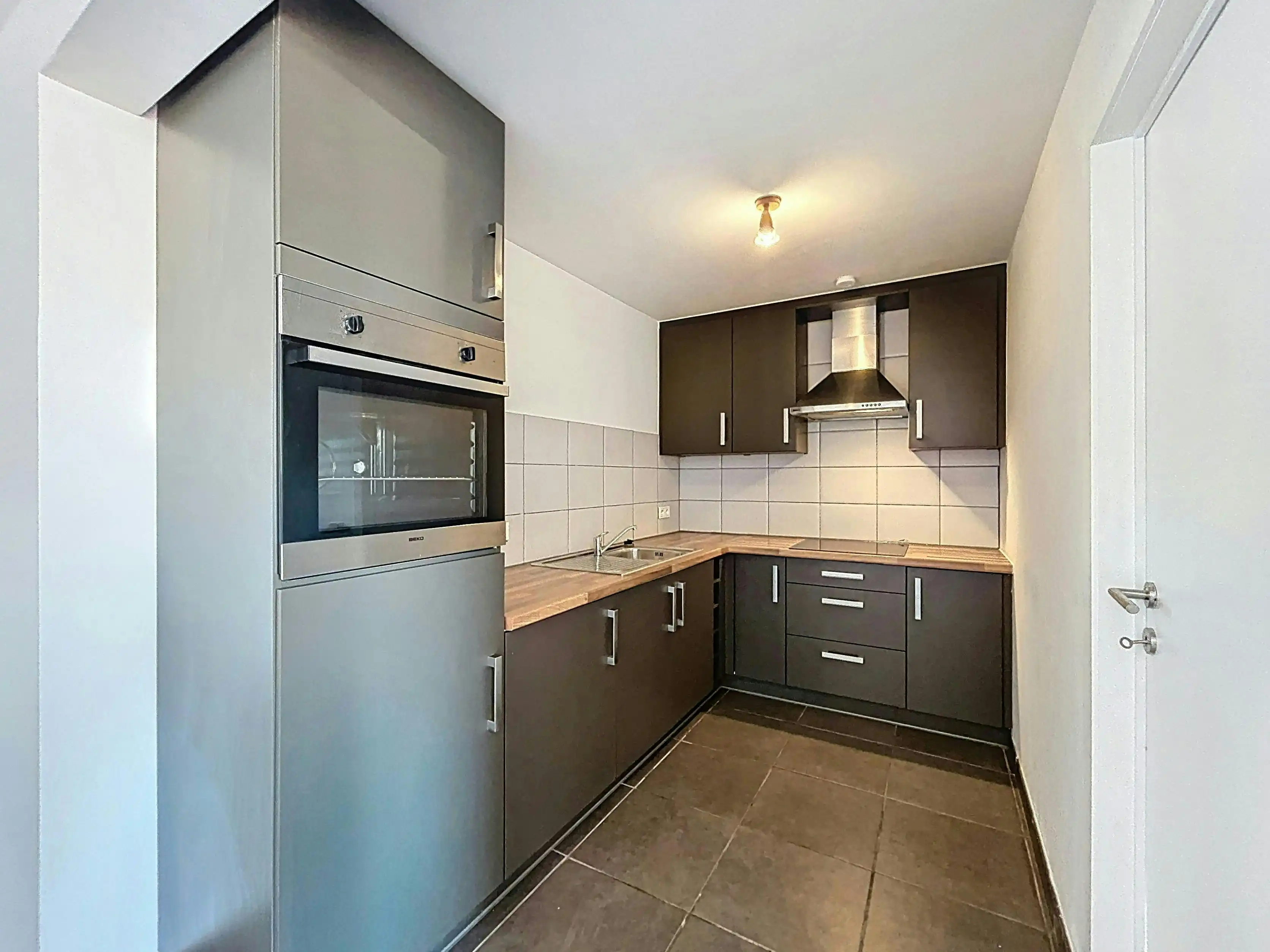 Ideaal starters of investeringsappartement te Kortrijk foto 4