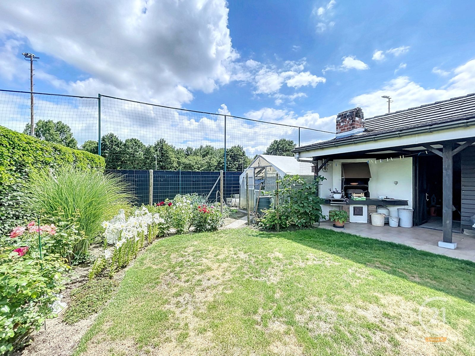Degelijke en onderhouden gelijkvloerse woning met werkhuis foto 25