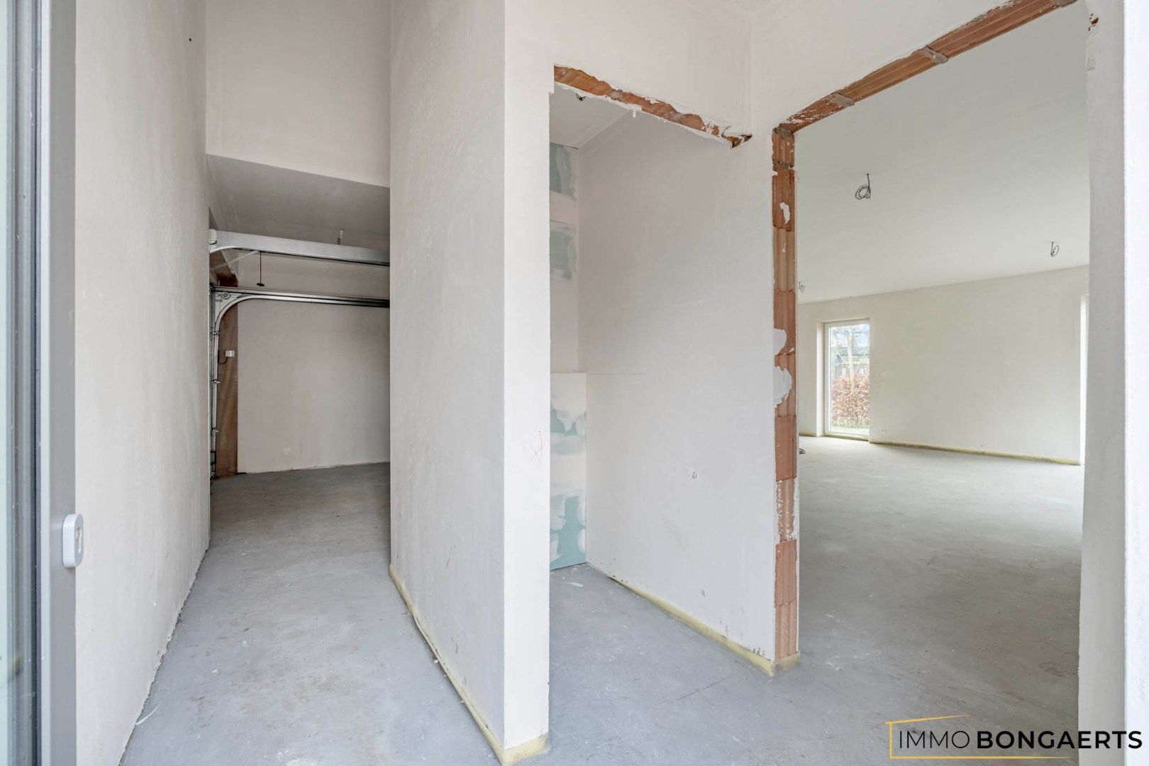 Moderne woning met drie slaapkamers  foto 3