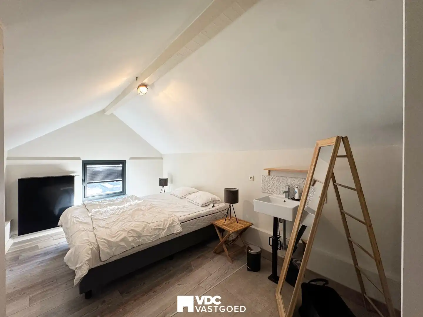 Charmante gerenoveerde woning met tuin in Klein-Gelmen (Heers) foto 18