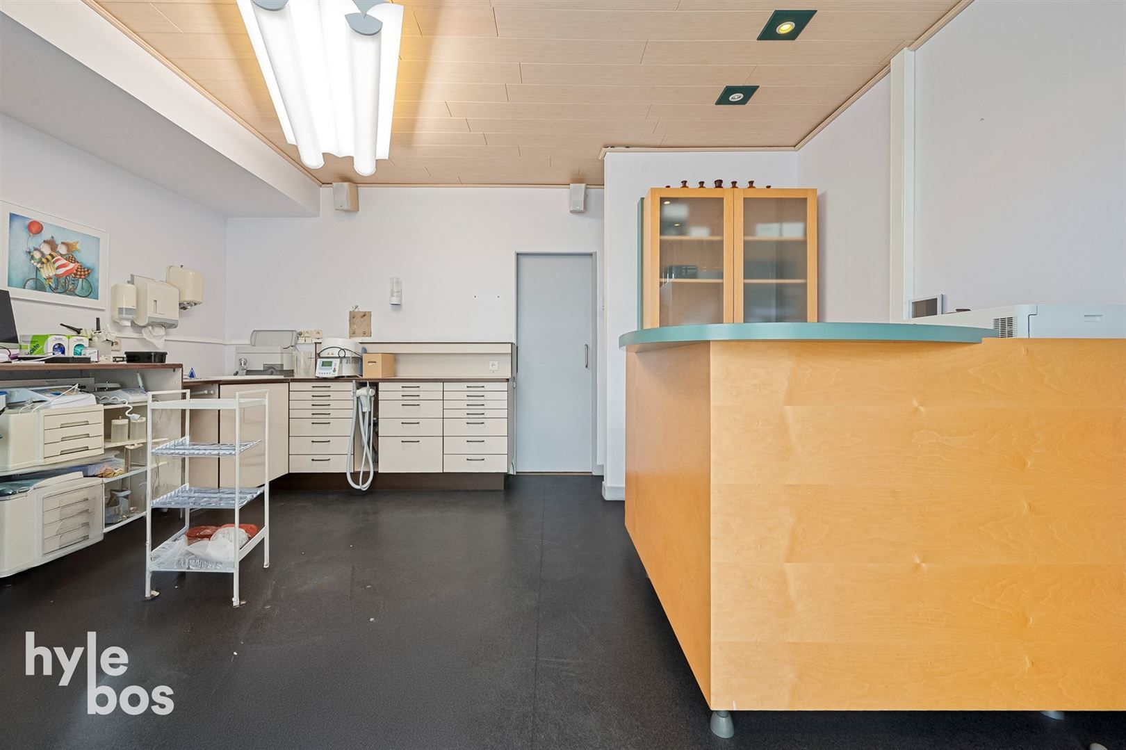 Stijlvolle ruime woning met praktijk & stadstuin foto 23