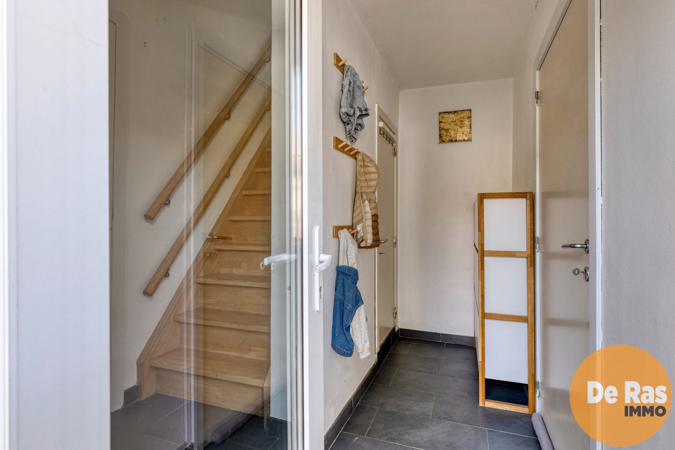 BURST - Instapklare woning met bijgebouw en ruime tuin foto 19