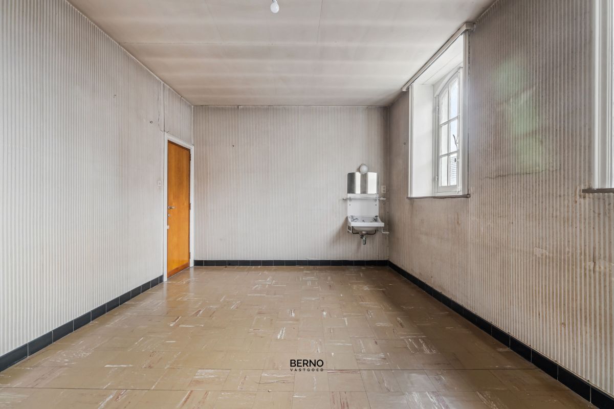 Te koop: Karaktervolle herenwoning met praktijkruimte in Zele foto 17