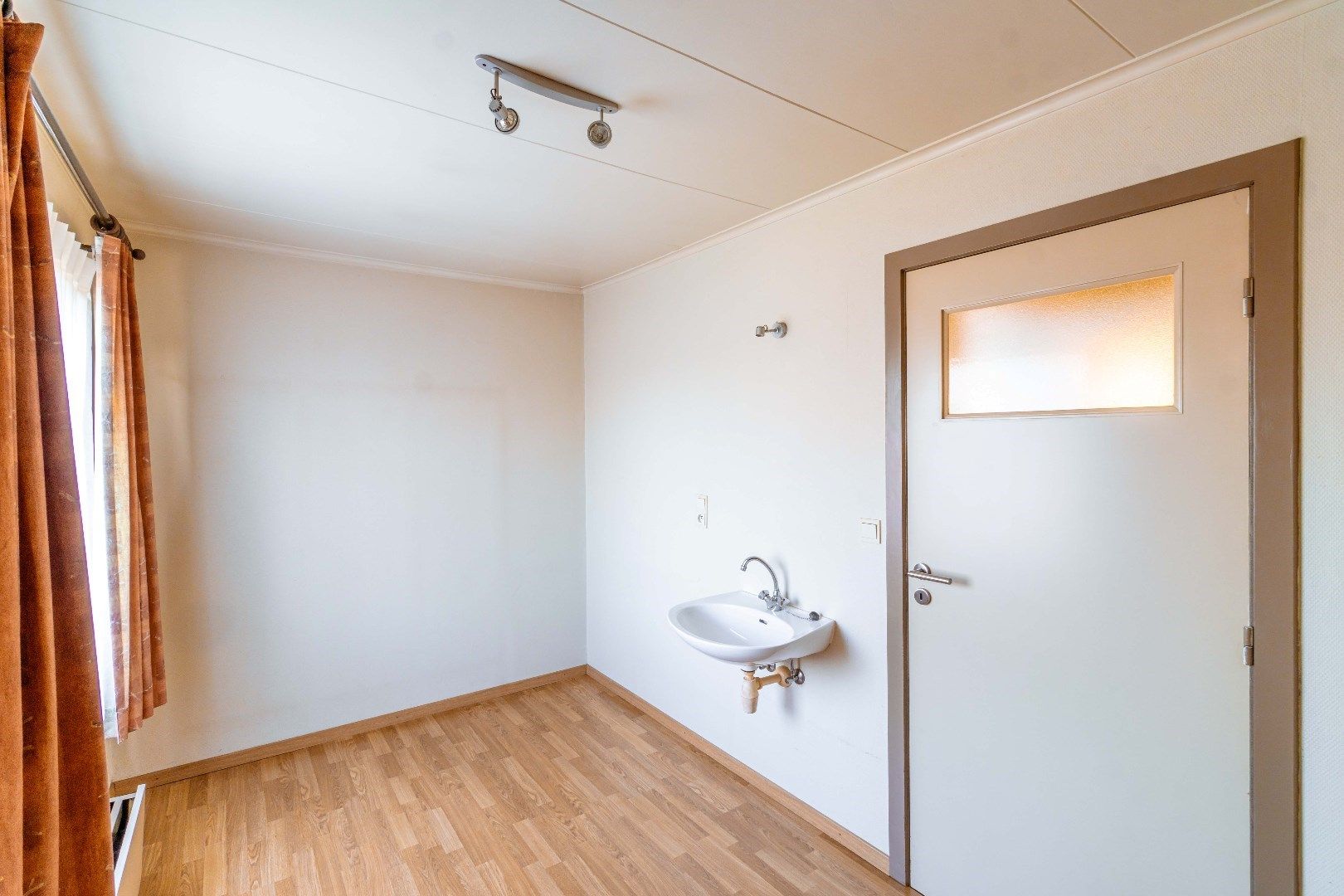 Mooie open bebouwing in rustige omgeving foto 14