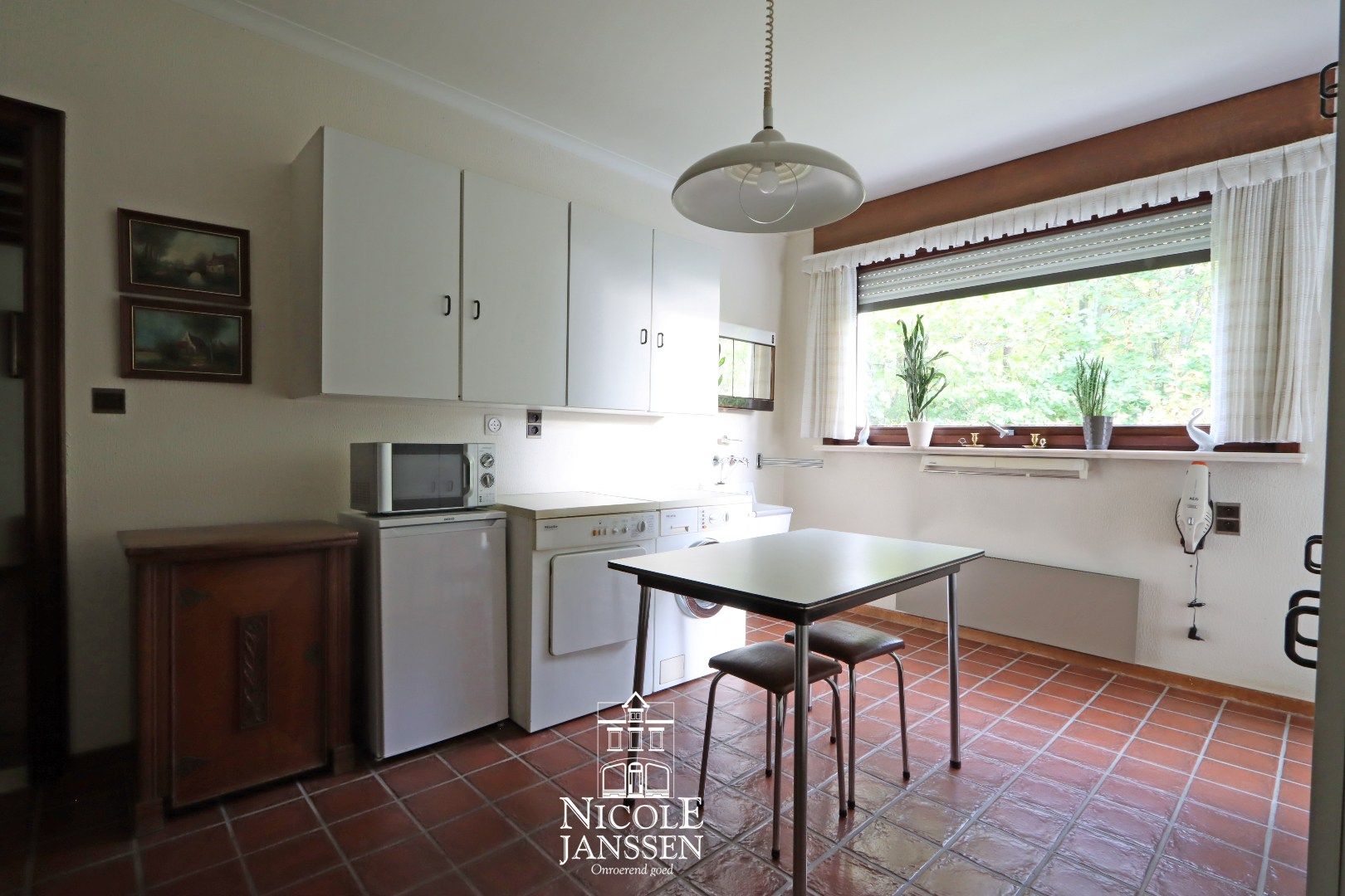 Charmante ruime woning op een gezellige locatie  foto 11