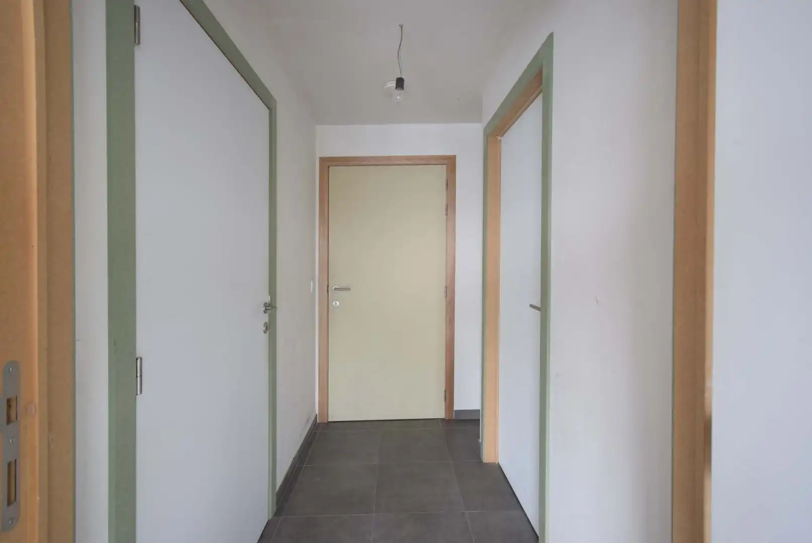 Recent duplexappartement met ruim terras in hartje Lichtervelde foto 6