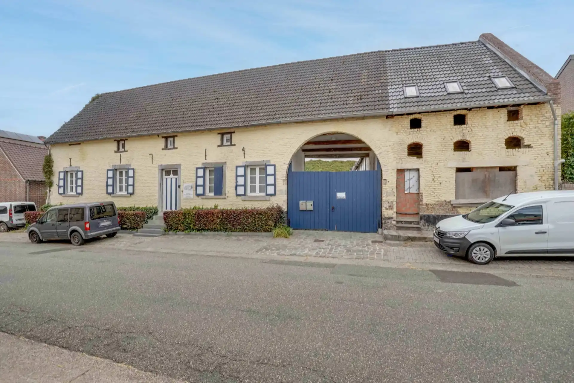 Karaktervolle vierkantshoeve met ruime binnenkoer foto 20