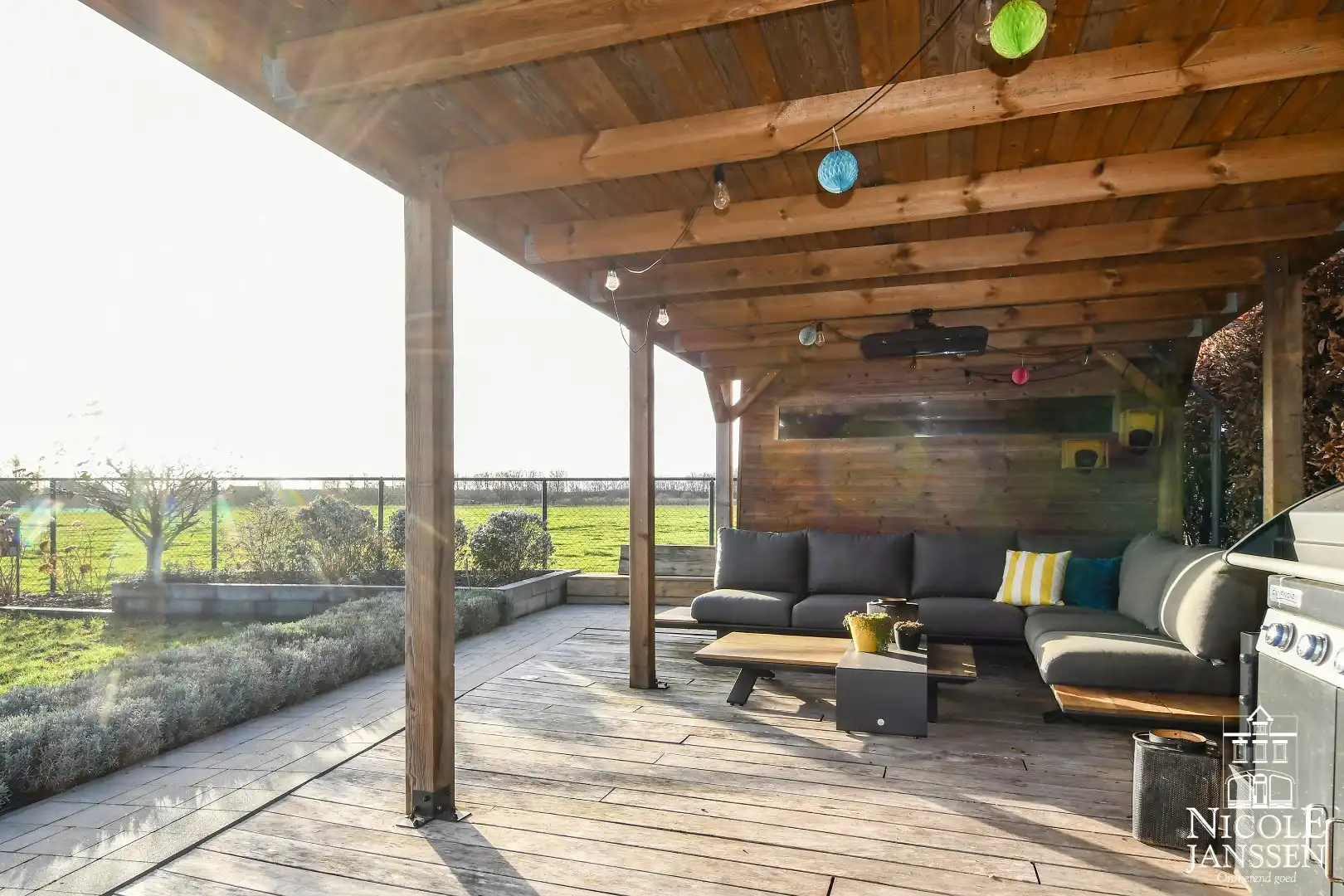 Energiezuinig modern huis met fantastisch vrij uitzicht foto 33