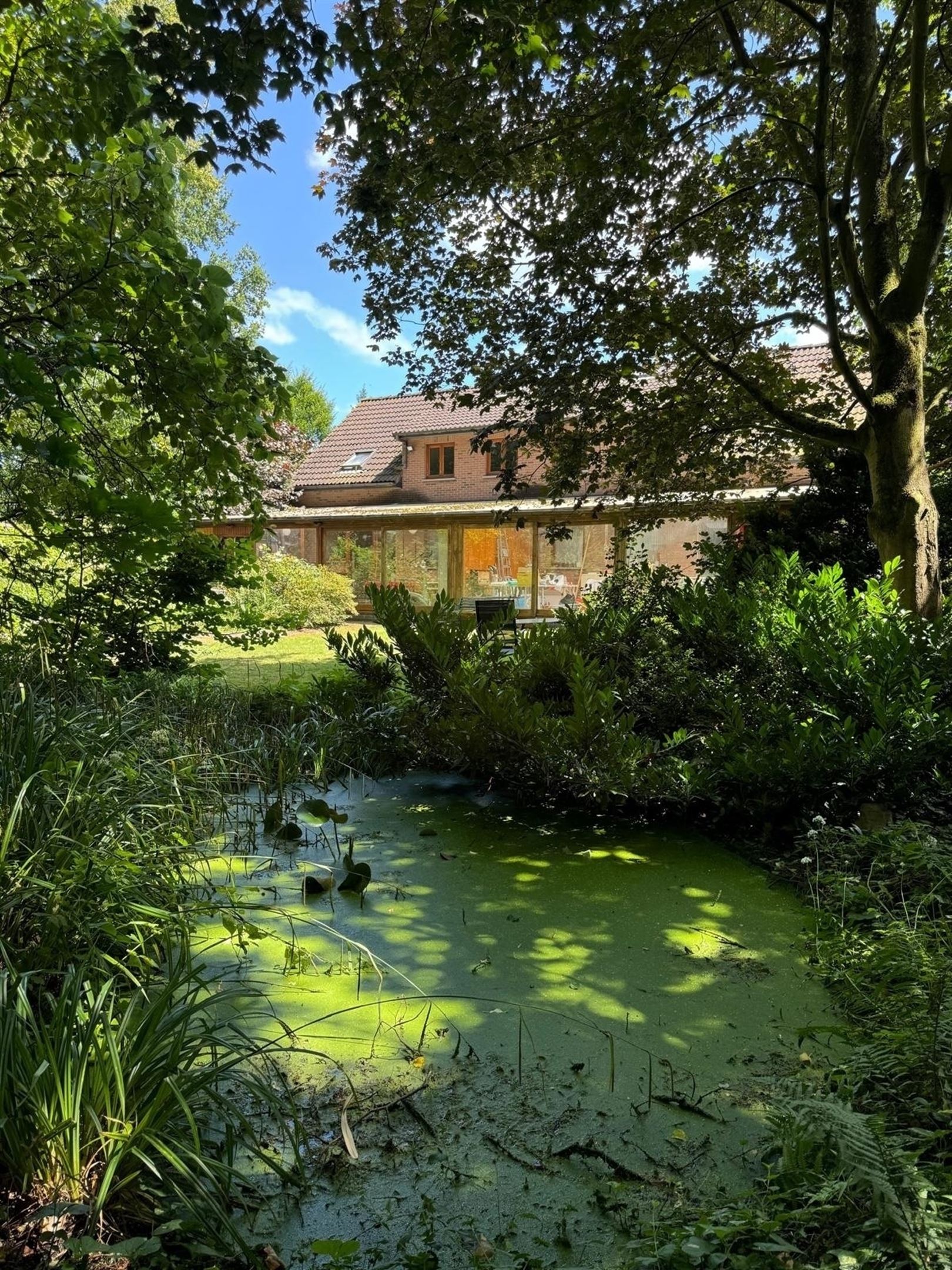 Karaktervolle half open villa met grote tuin 1.189m² in een rustige straat. foto 31