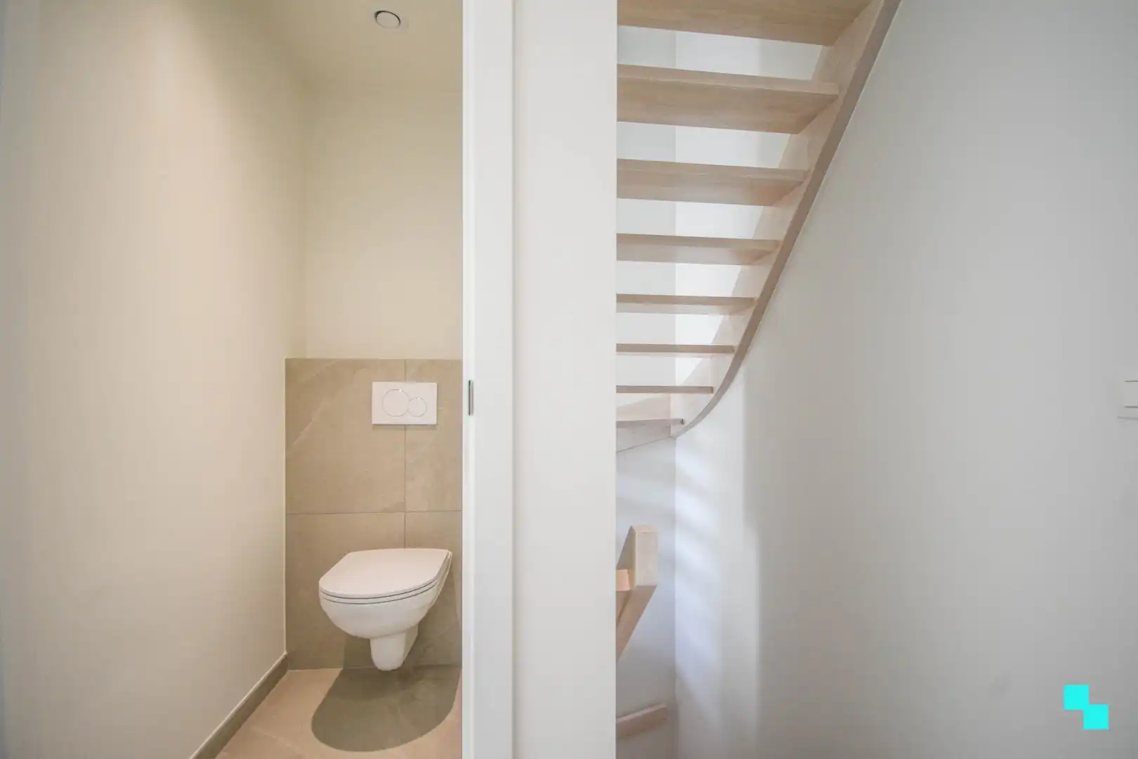 Stijlvolle hernieuwbouwwoning (BEN) met 2 slaapkamers - stadscentrum foto 10