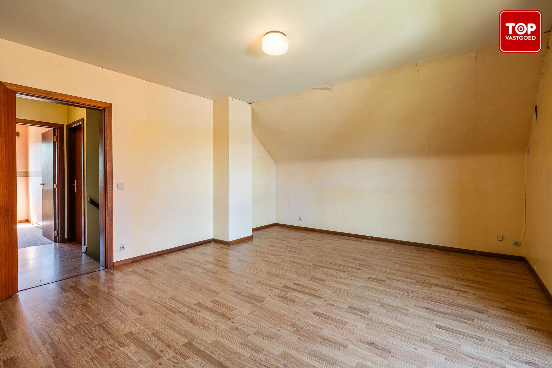 Alleenstaande woning in een zeer rustige wijk. foto 16