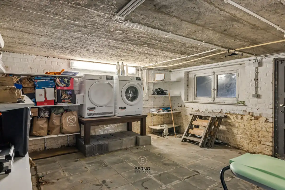 Instapklare halfopen bebouwing met ruime kelder foto 18