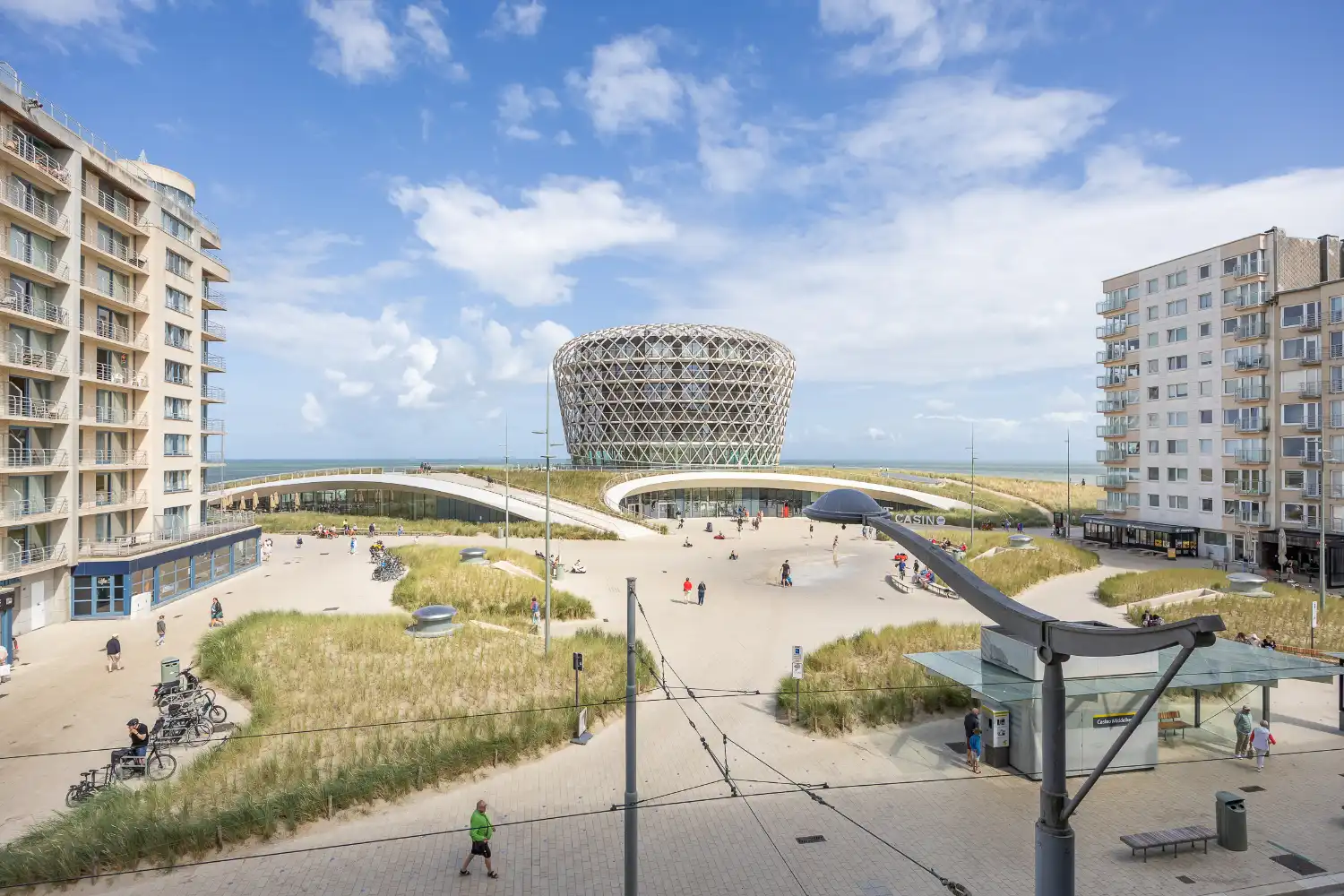 Uniek appartement met frontaal zicht op het casinoplein (met zeezicht!) foto 6