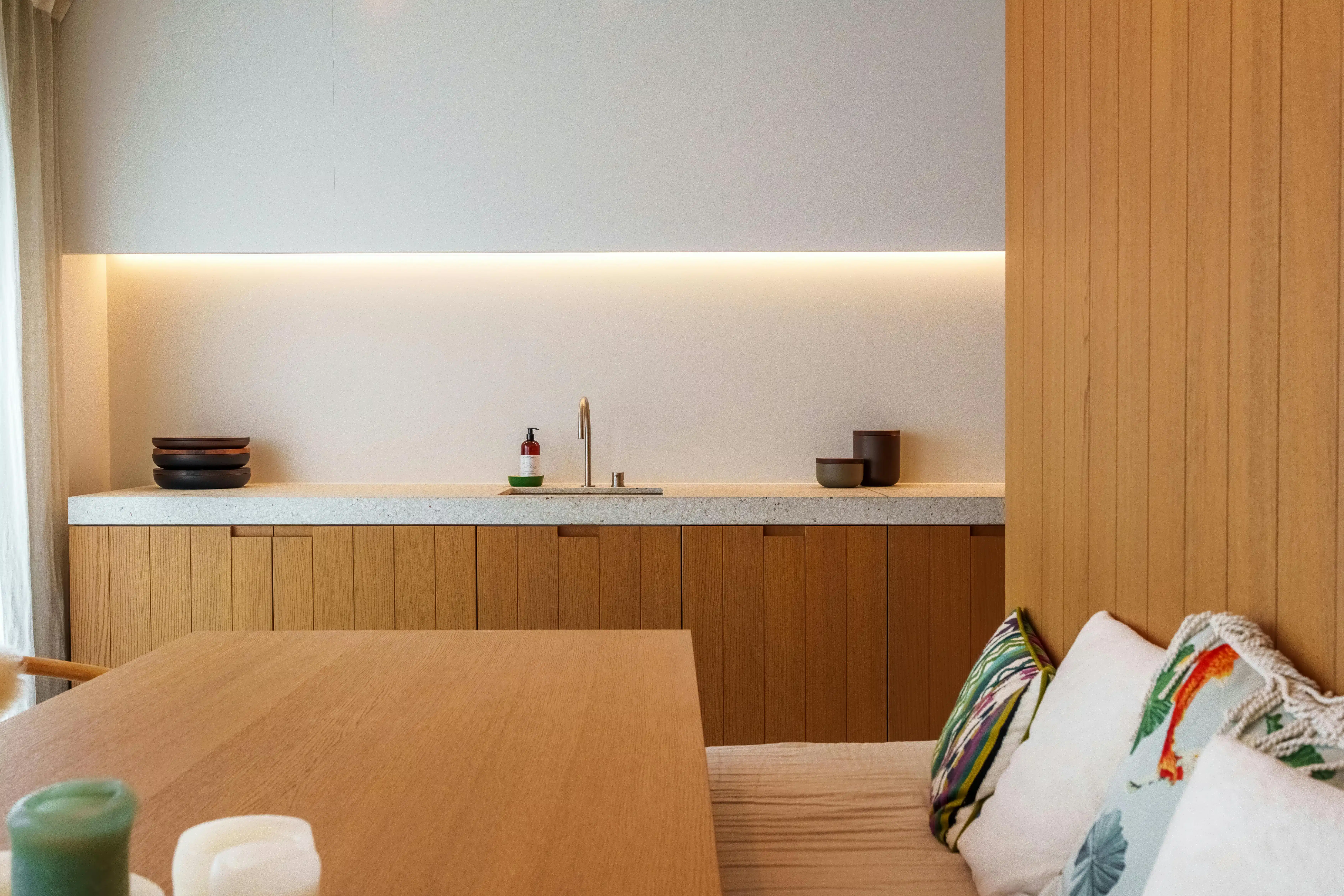 Exclusief gerenoveerd appartement in het centrum Roeselare. foto {{pictureIndex}}