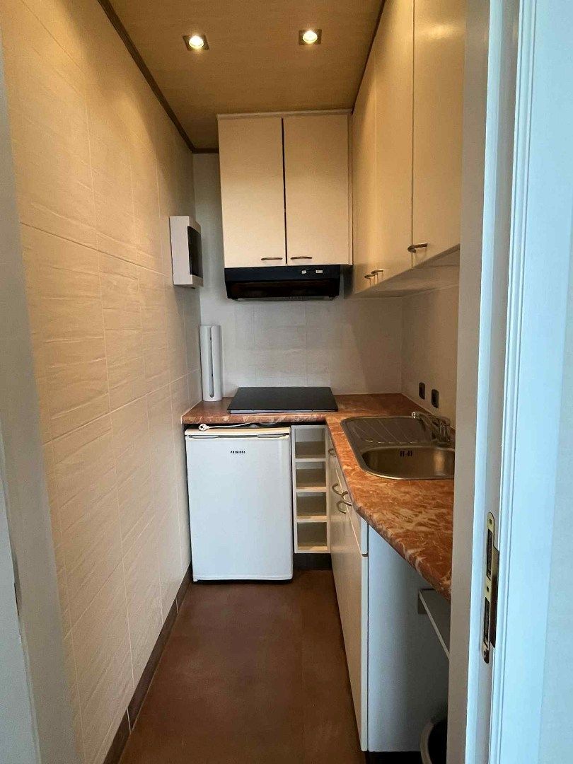Verzorgde studio met prachtig zeezicht foto 8