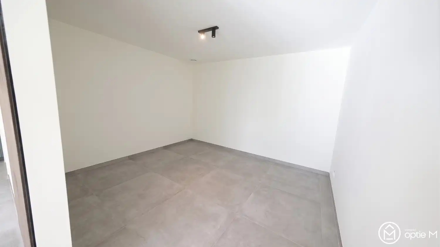 Ruim gelijkvloers appartement te huur in Bilzen – 120 m², tuin en 3 parkeerplaatsen foto 5