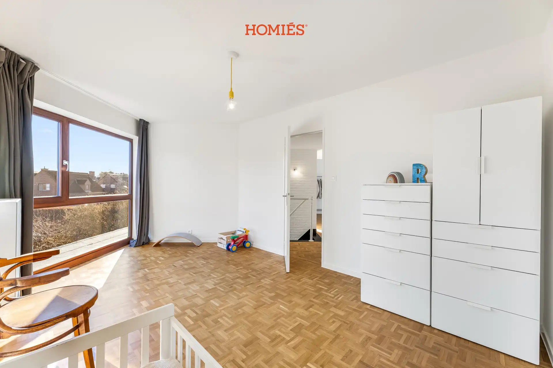 Unieke architectenwoning met veel lichtinval foto 13