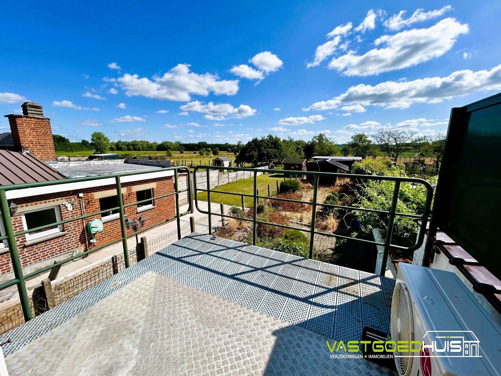 Karaktervolle bel-etagewoning met tuin en garage foto 12