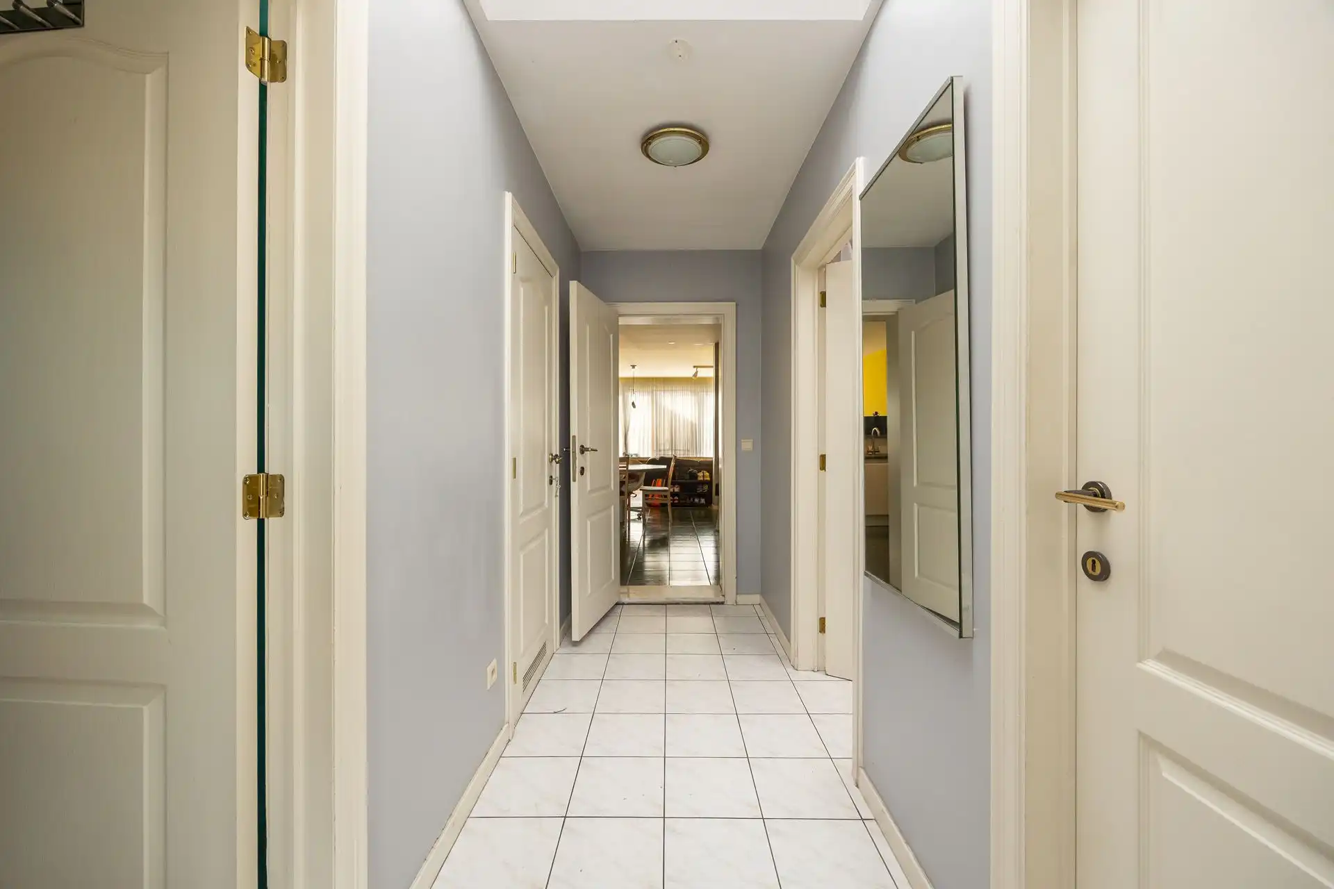 Twee slaapkamer appartement op gunstige locatie foto 6