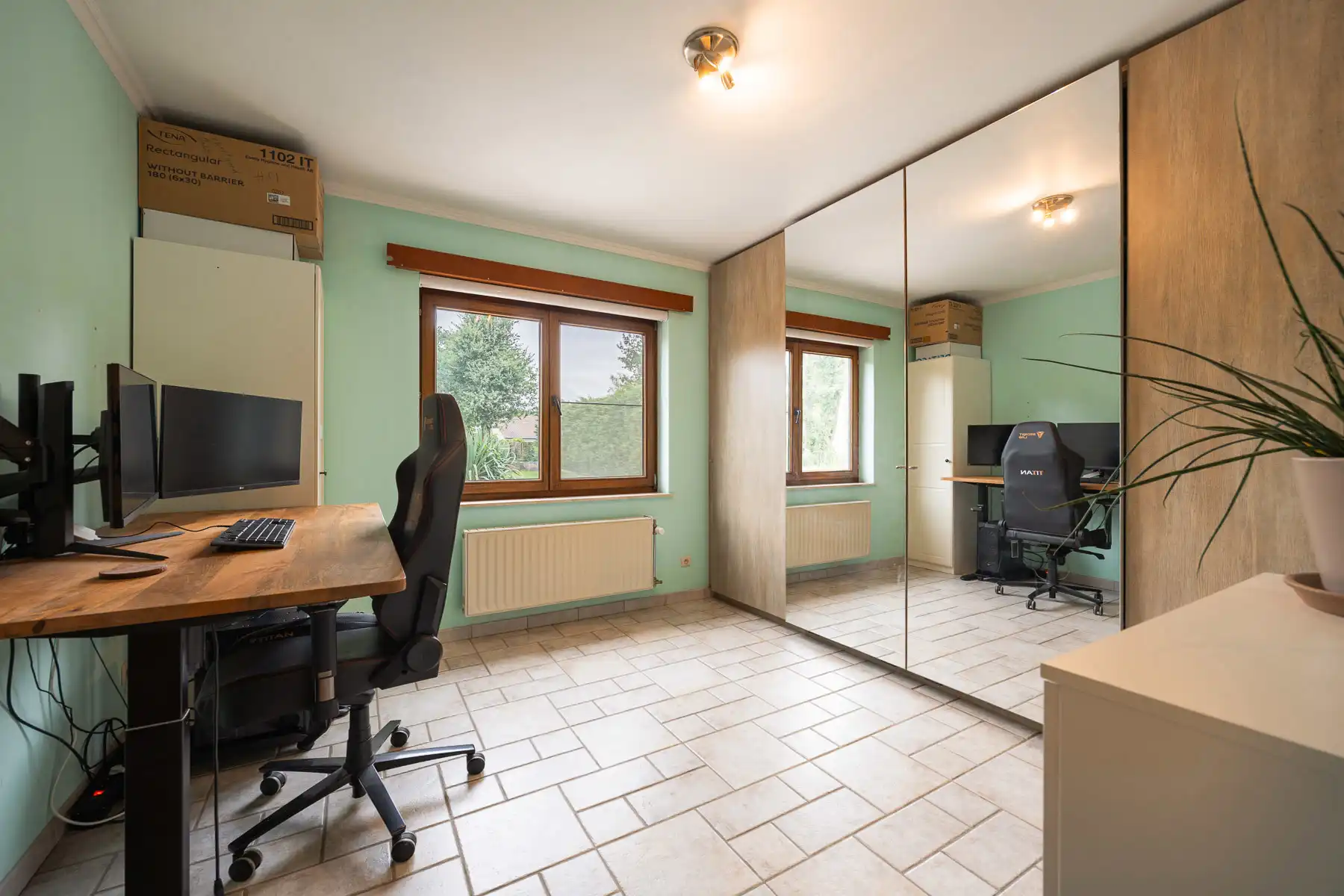 Karaktervolle kangoeroewoning met ruim perceel op toplocatie foto 12