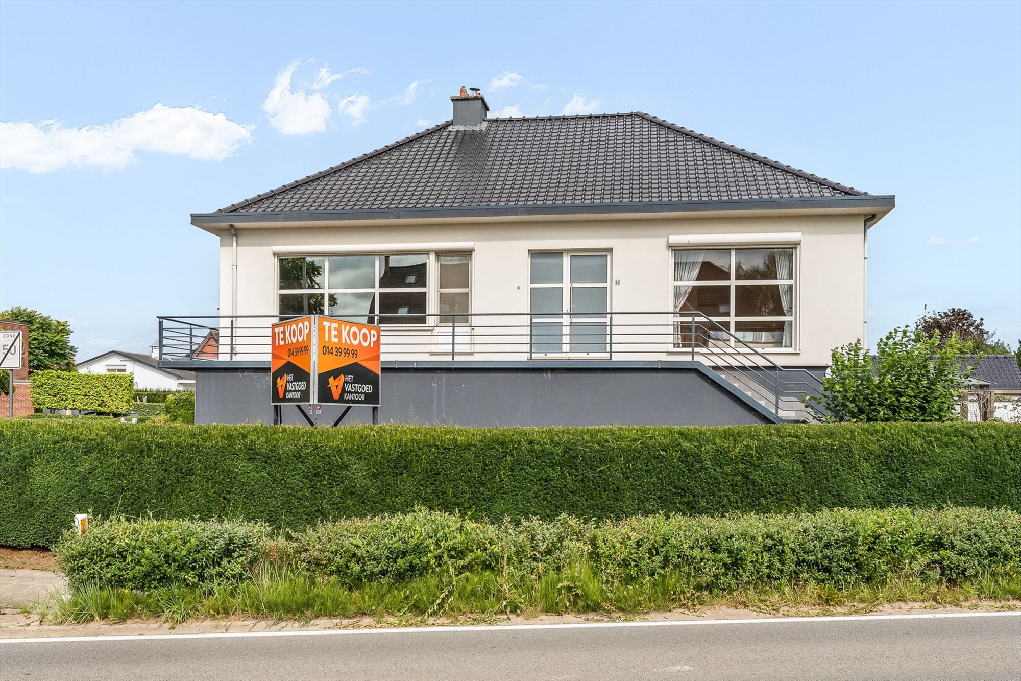 PRACHTIGE VRIJSTAANDE, RUIME BEL-ETAGEWONING TE MEERHOUT foto {{pictureIndex}}