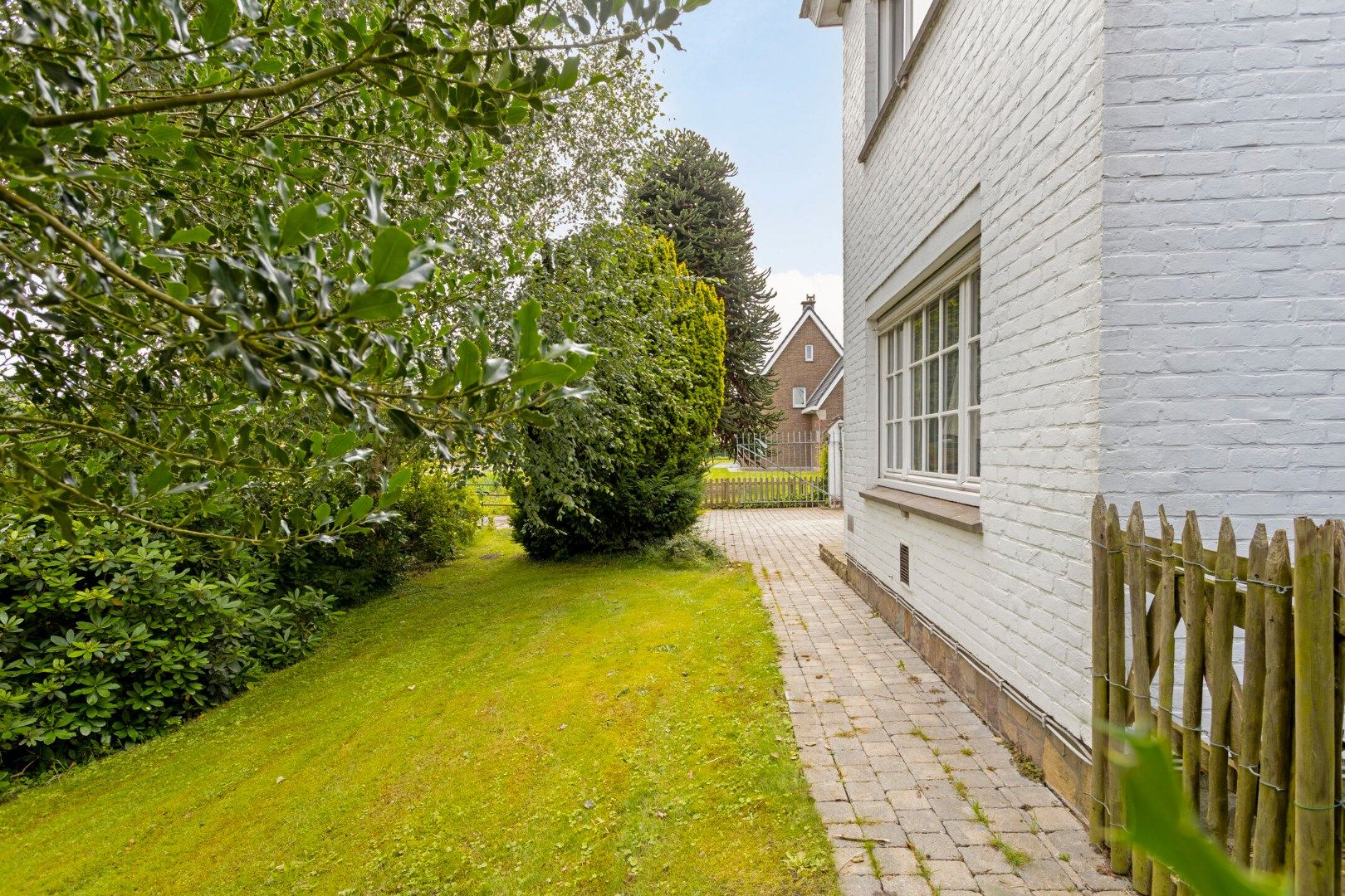 Prachtige villa met drie slaapkamers op 1098 m² foto 5