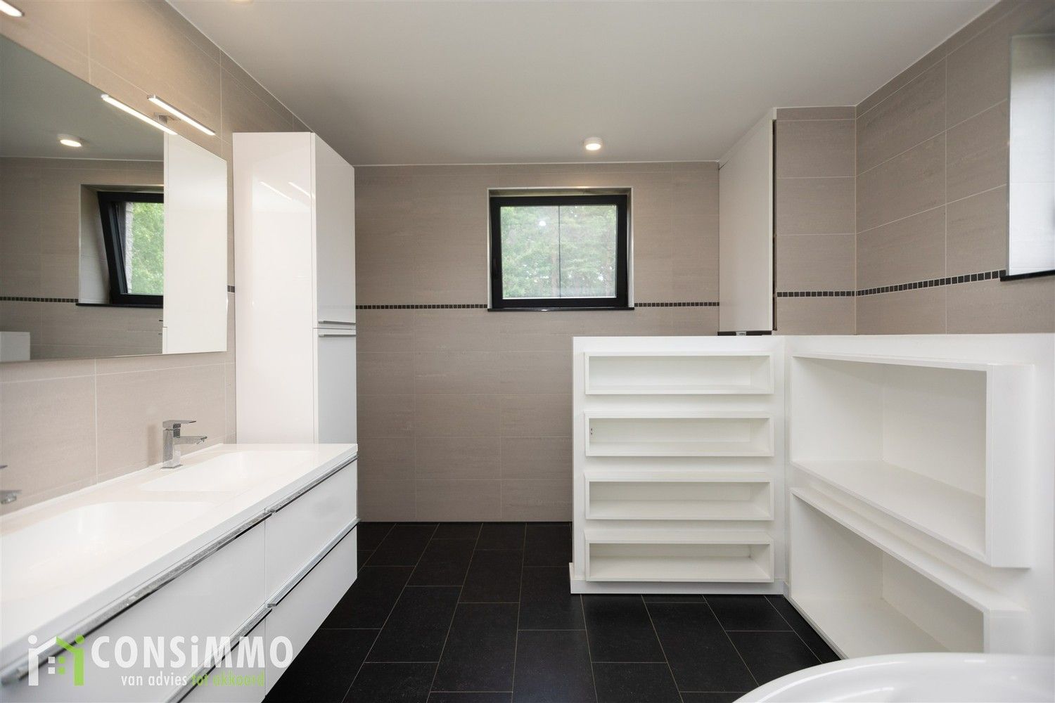 Ruime gezinswoning met 4 slaapkamers in groene omgeving te Genk-Driehoeven foto 20