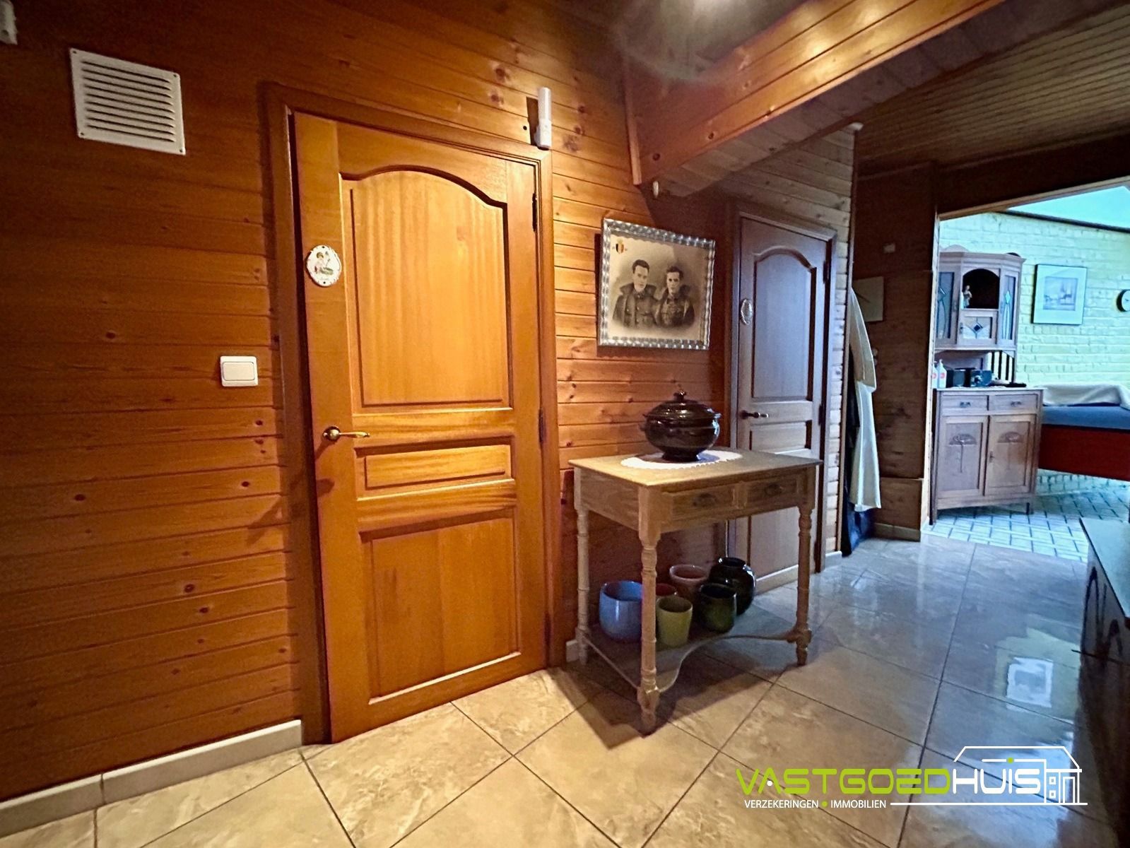 Karaktervolle, halfopen bebouwing met tuin foto 7