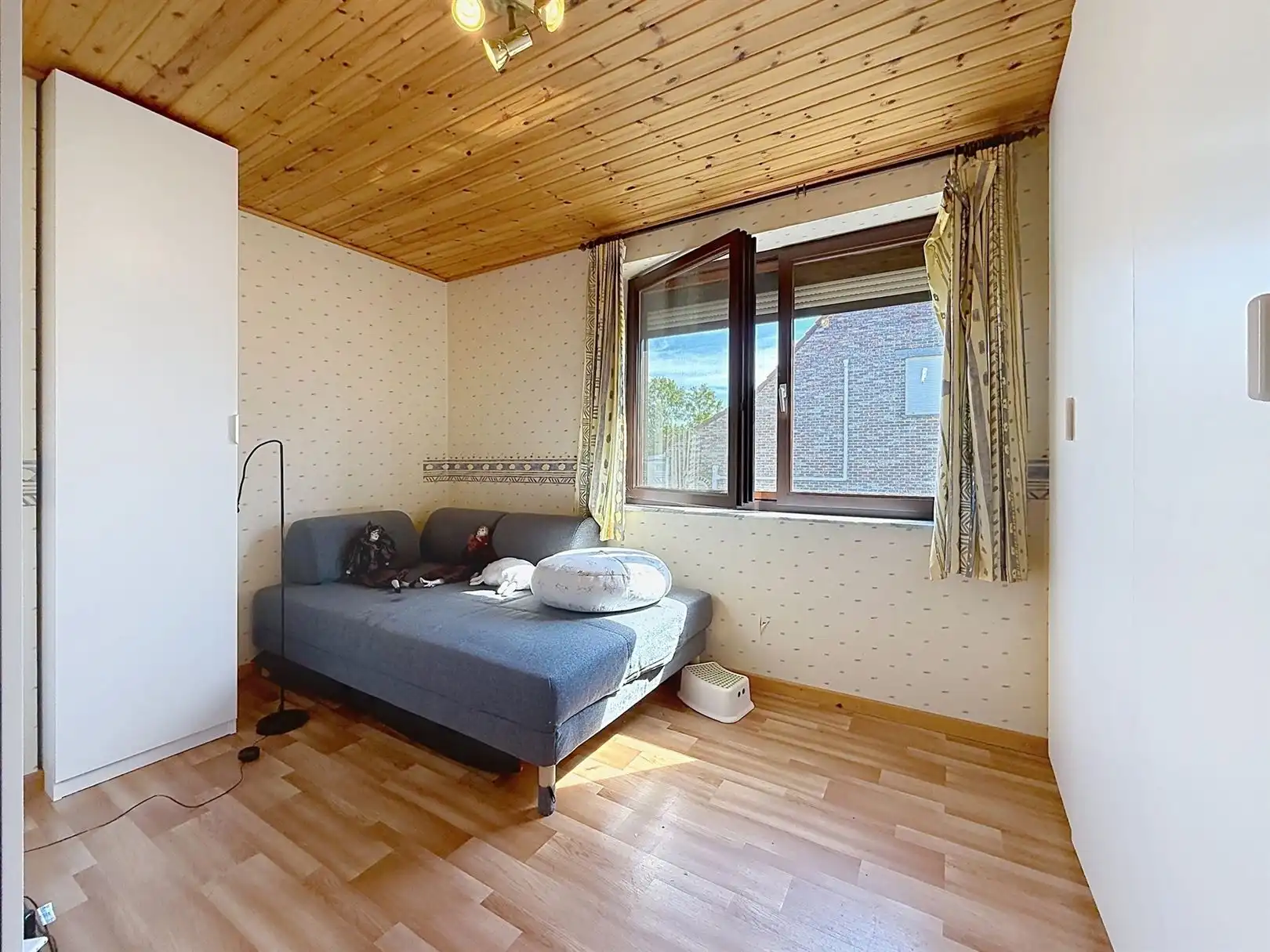 Ruime landelijke woning met 5 slpks, 19a 76ca foto 23