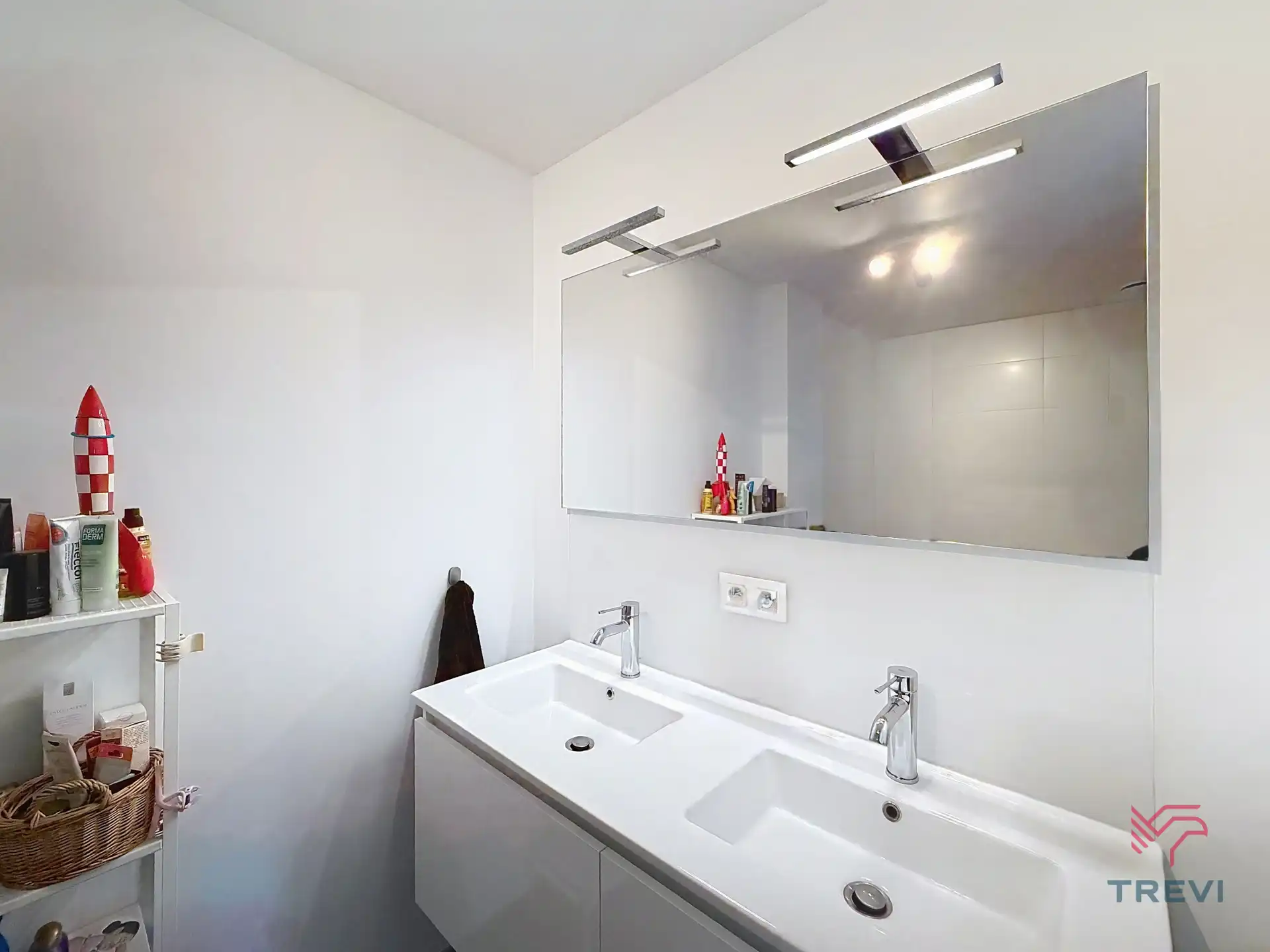 Prachtig appartement met 2 slpks, terras en topuitzicht foto 8